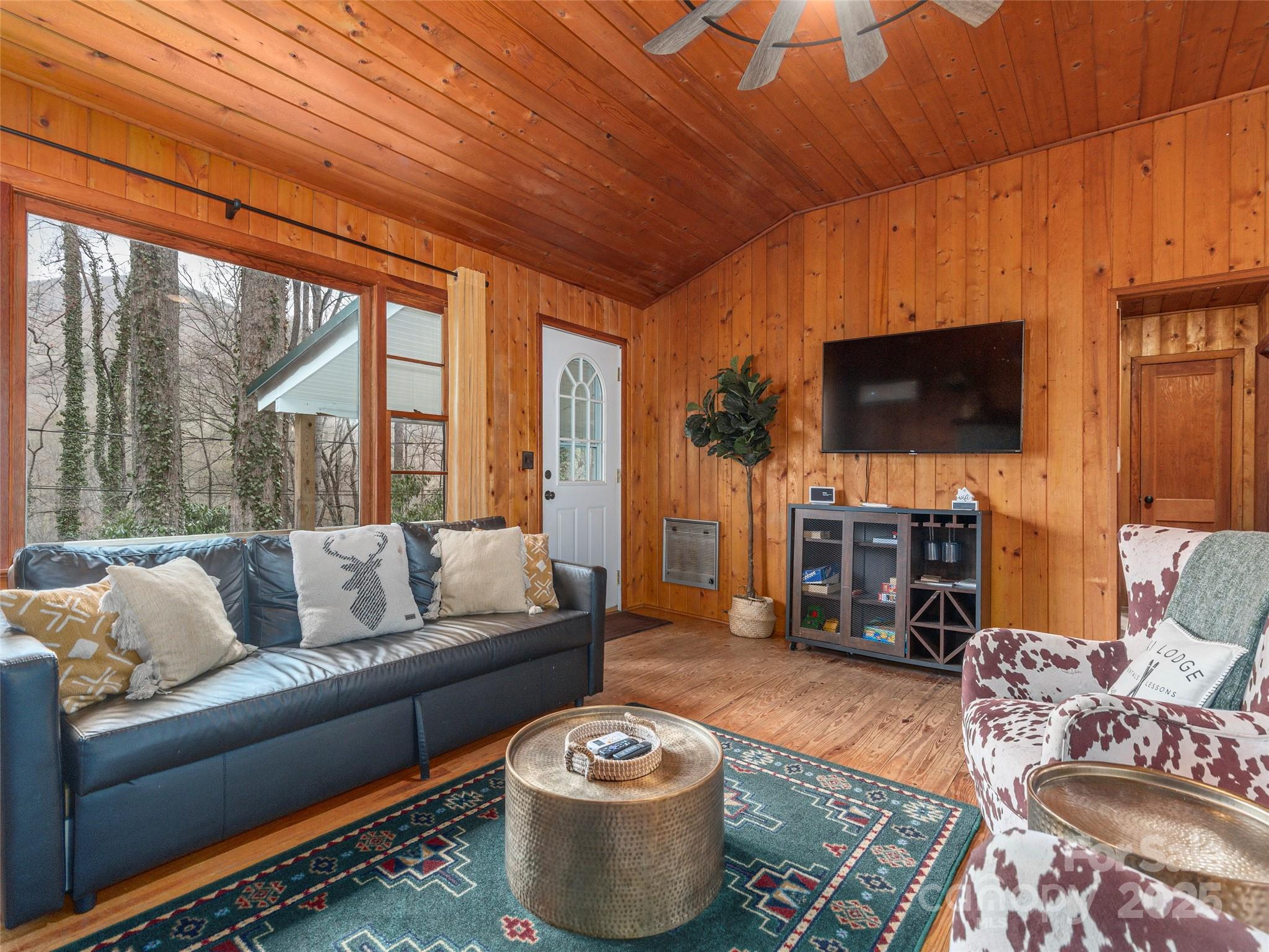 147 Azalea Drive
