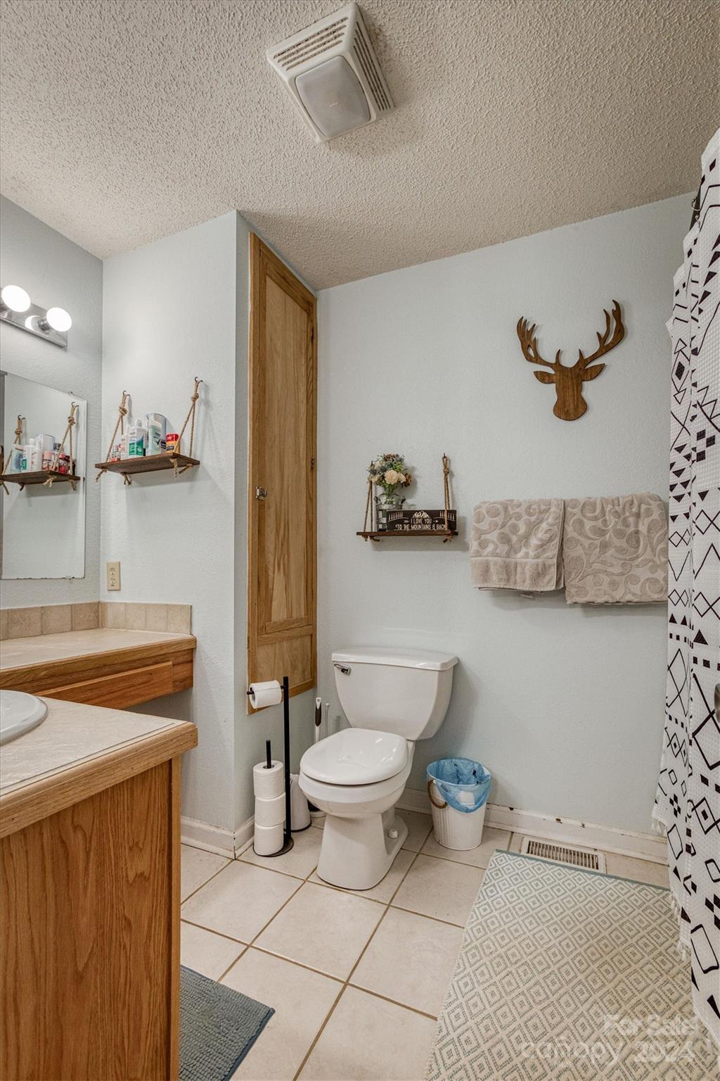 Amber Oaks - Residential