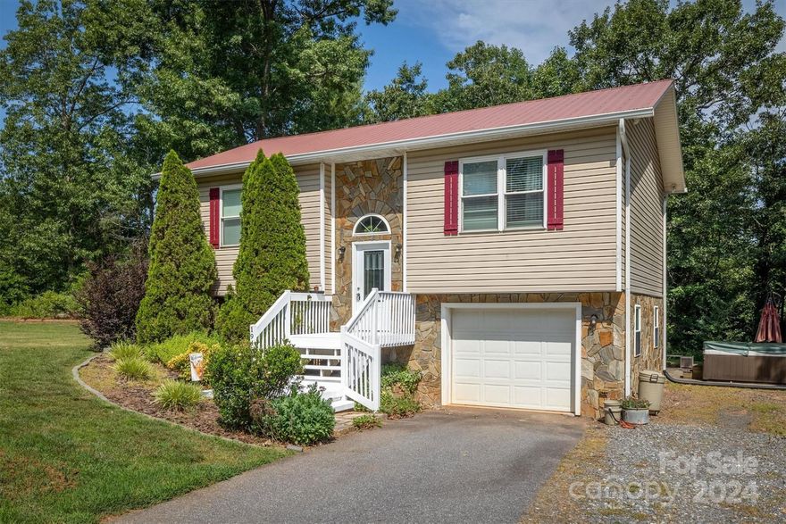 Great value in this spacious 3 bed/2 bath home! You will love the open floor plan and level lot. The kitchen offers an island and ample counter space. The primary bedroom features a double closet and a private full bath. The lower level includes a 3rd bedroom and an office that could be utilized as a 4th bedroom. There is also a 2nd full bath on the lower level and additional storage space. Close proximity to Morganton and Valdese.