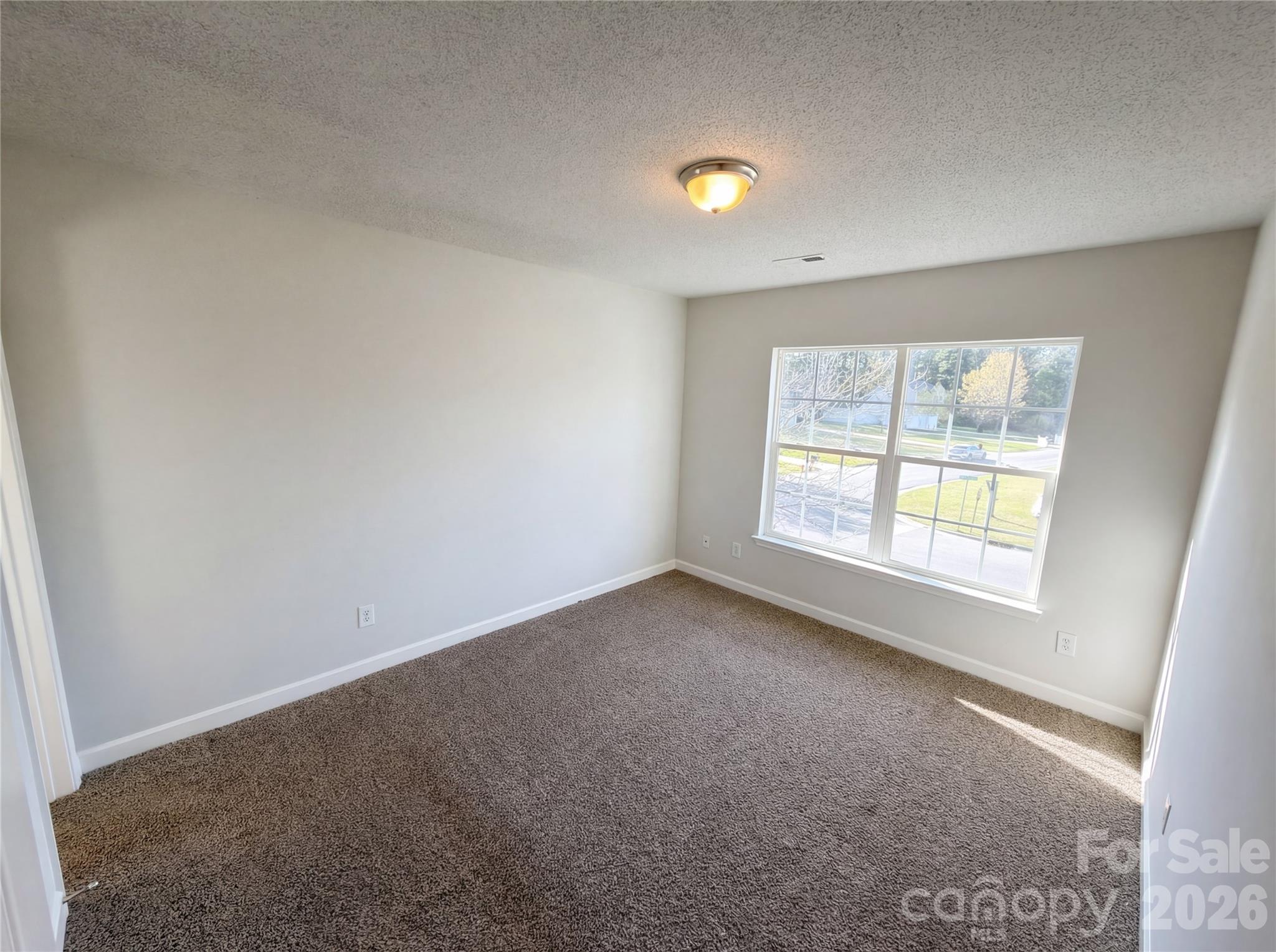 3461 E Fairmeadow Drive