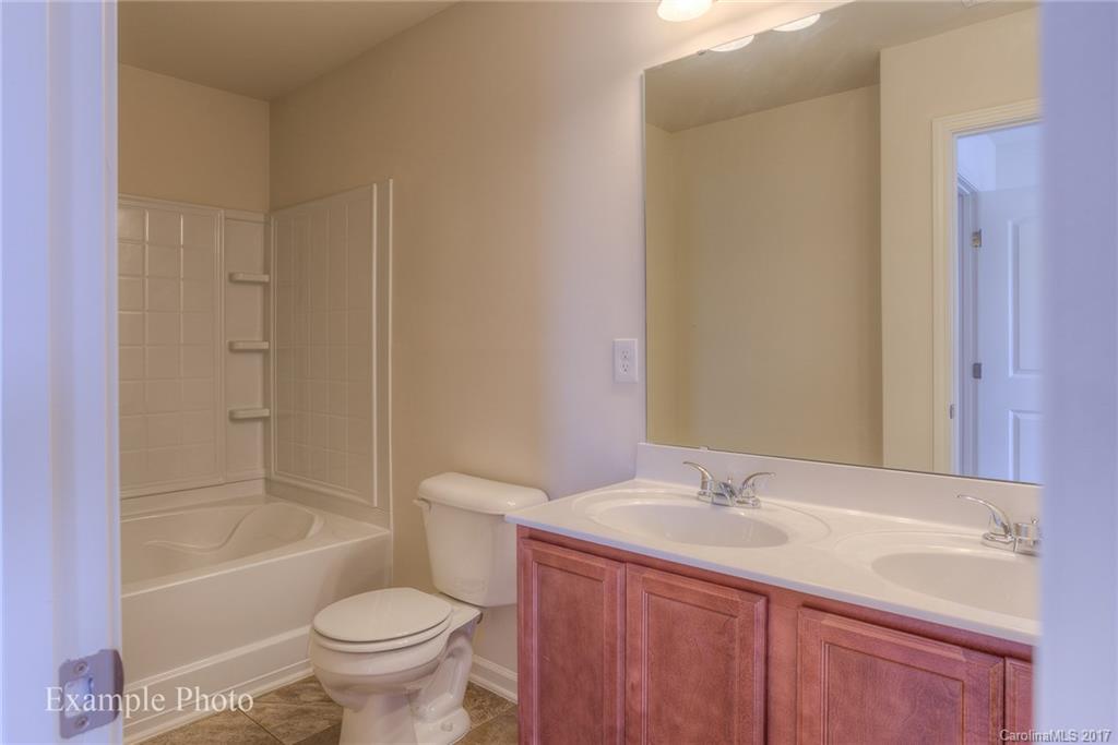 Oaks Of Broadway - Residential