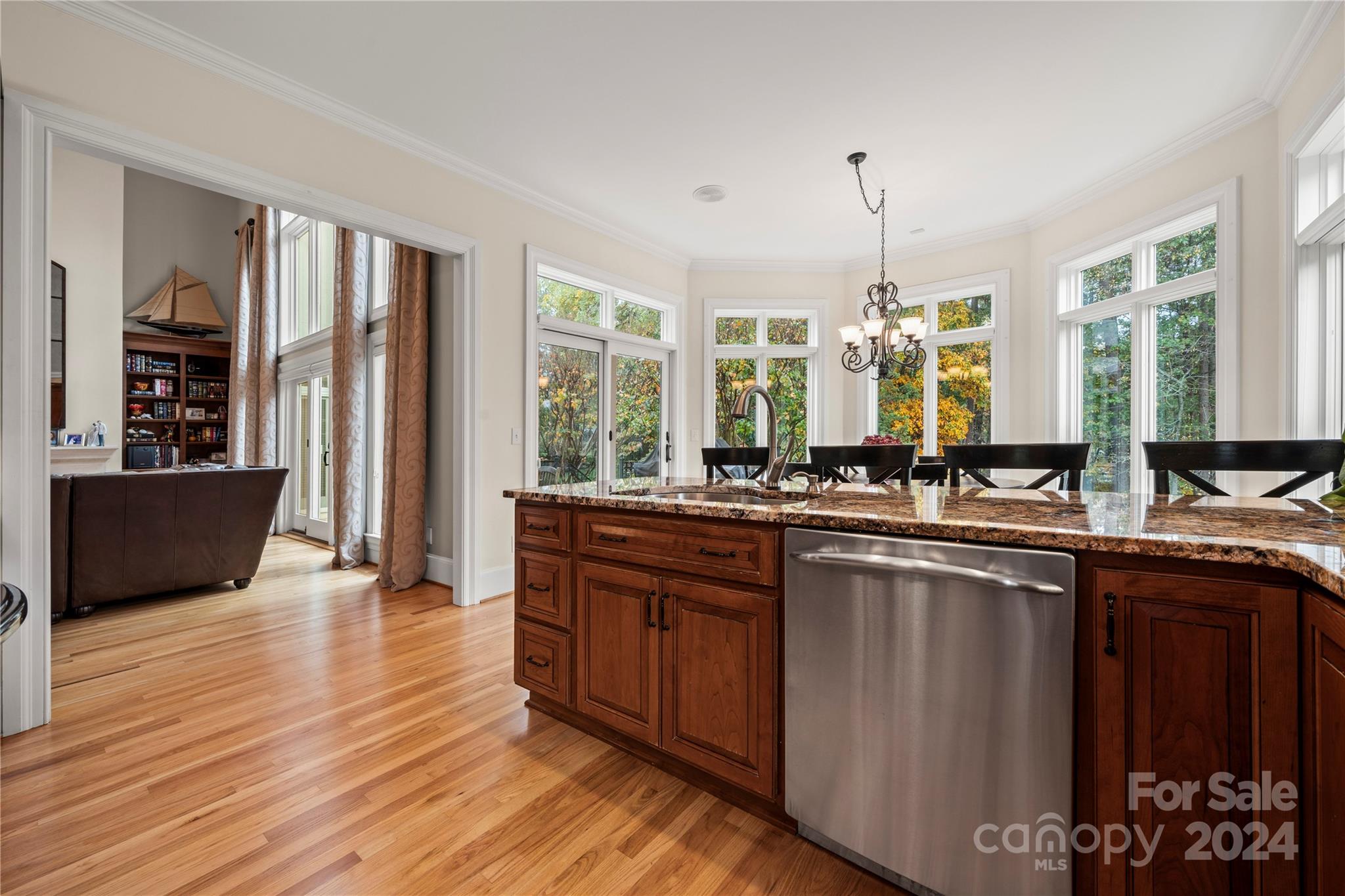 The Peninsula - Residential