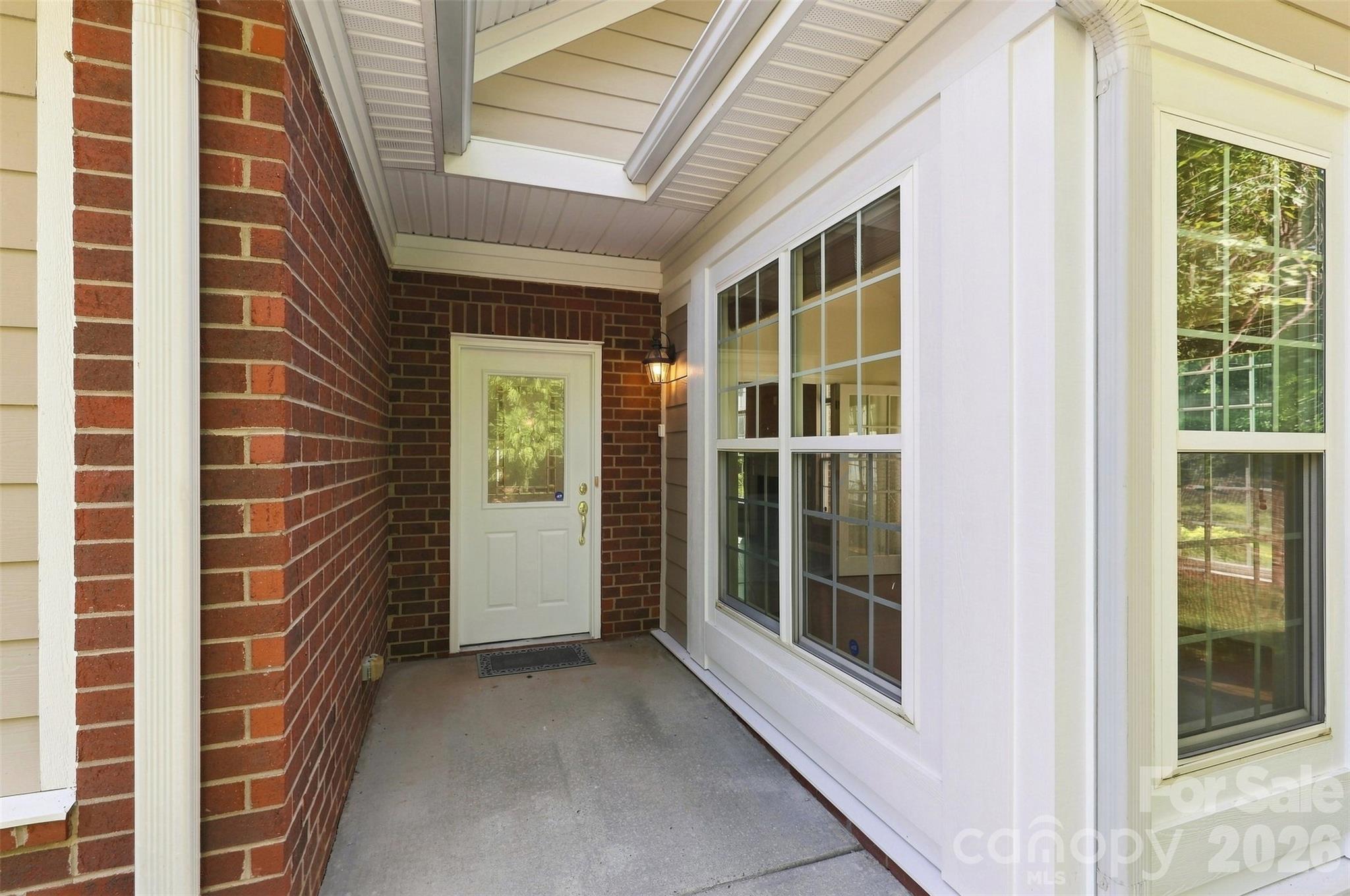 3225 Abbey Walk Lane