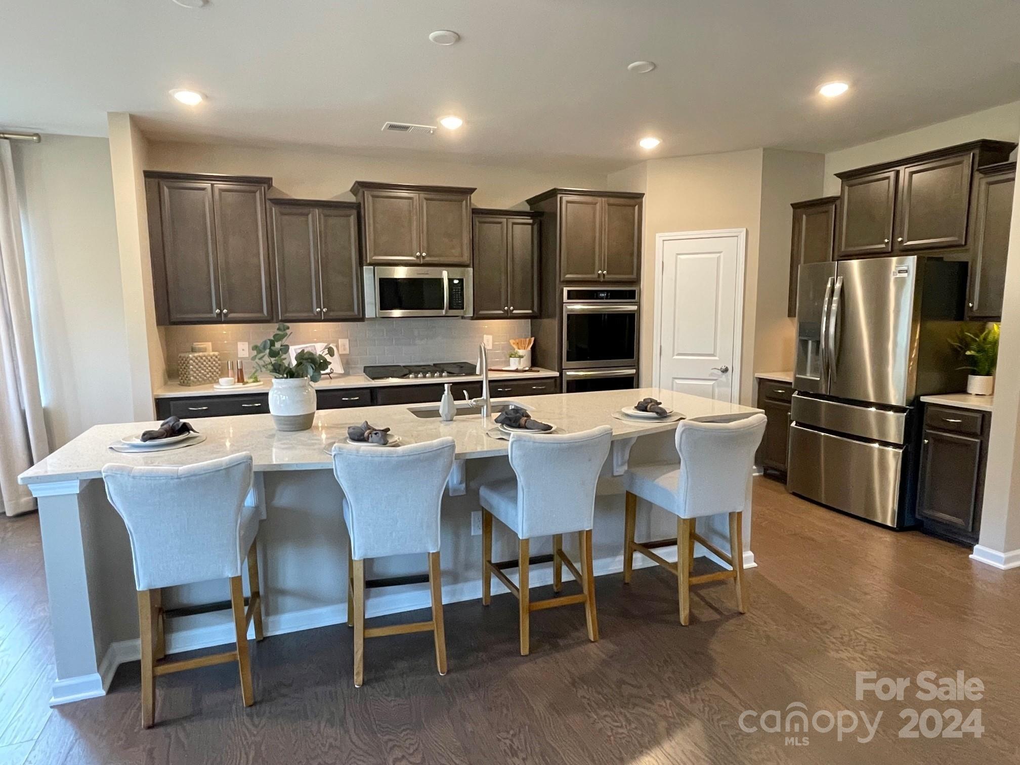 Elizabeth - Residential