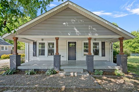 Photo of 1218 Martin Luther King Avenue, Kannapolis, NC 28083 (MLS # 4285012) Photo of 1218 Martin Luther King Avenue, Kannapolis, NC 28083 (MLS # 4285012)