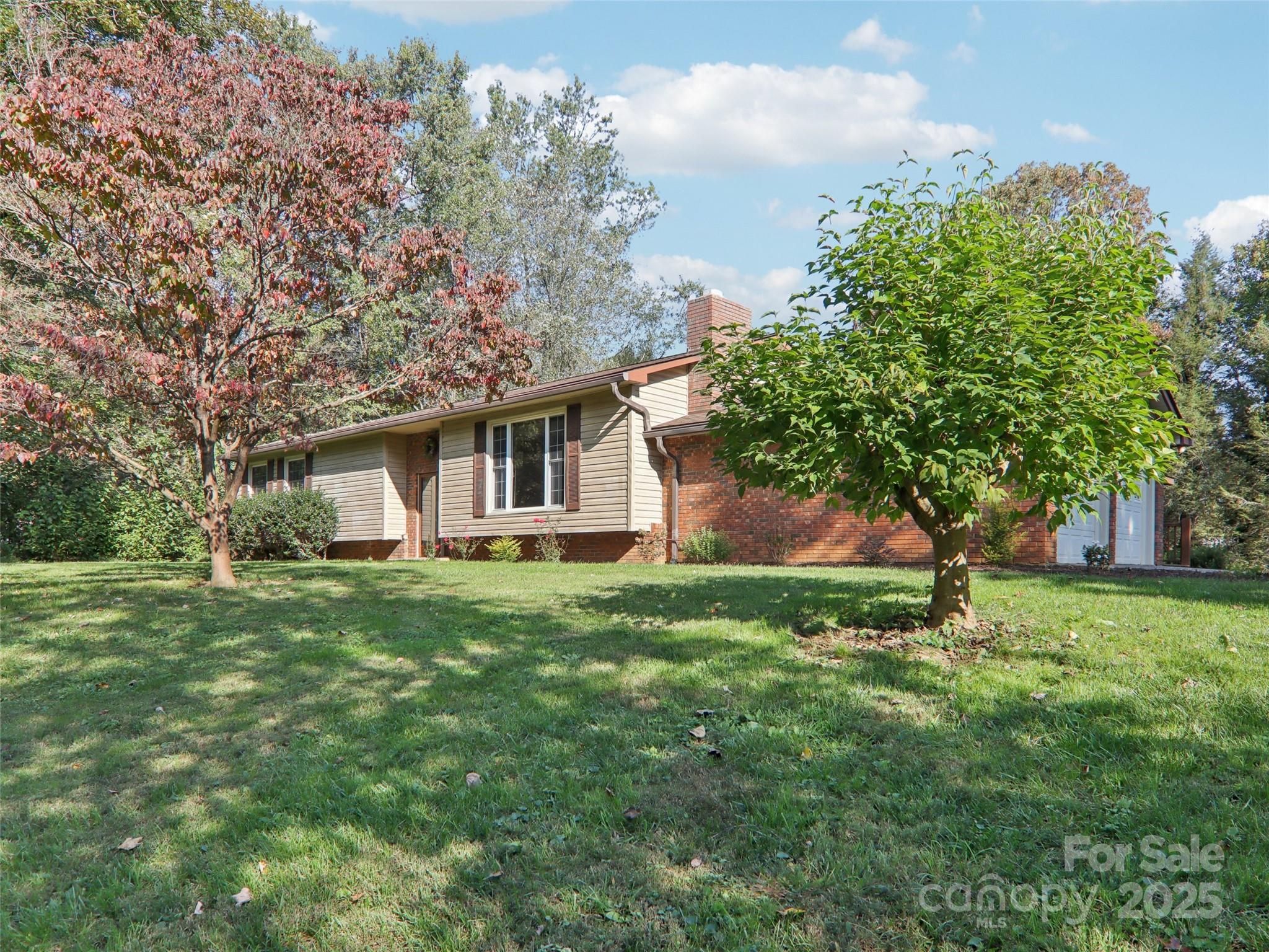 261 Eastview Drive