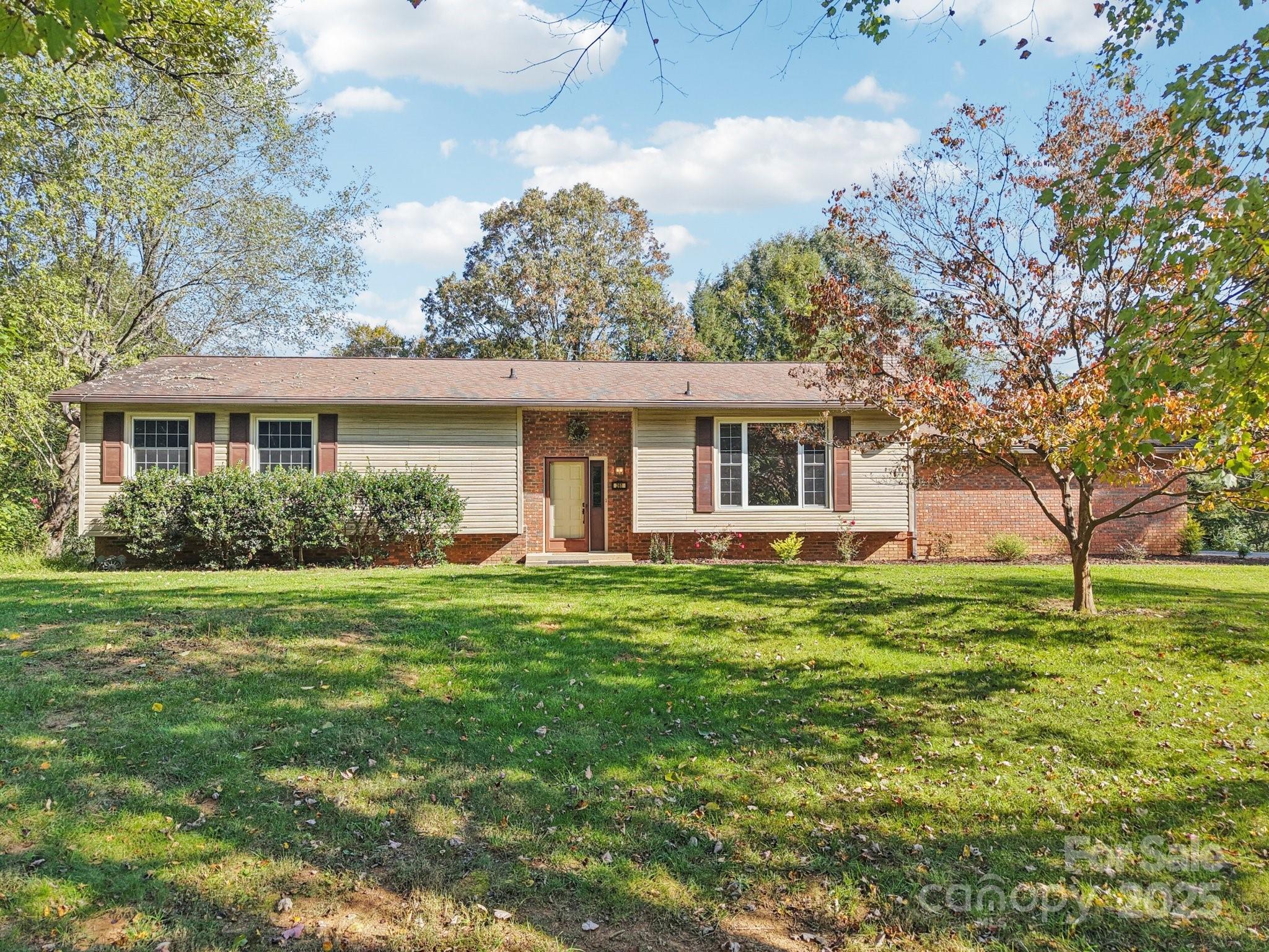 261 Eastview Drive