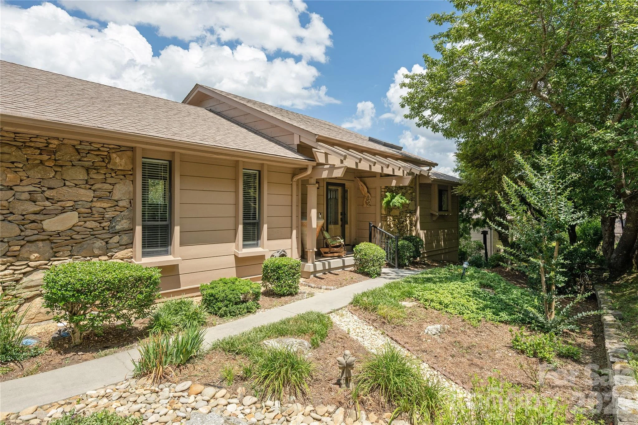 159 Country Ridge Road, Hendersonville, NC, 28739