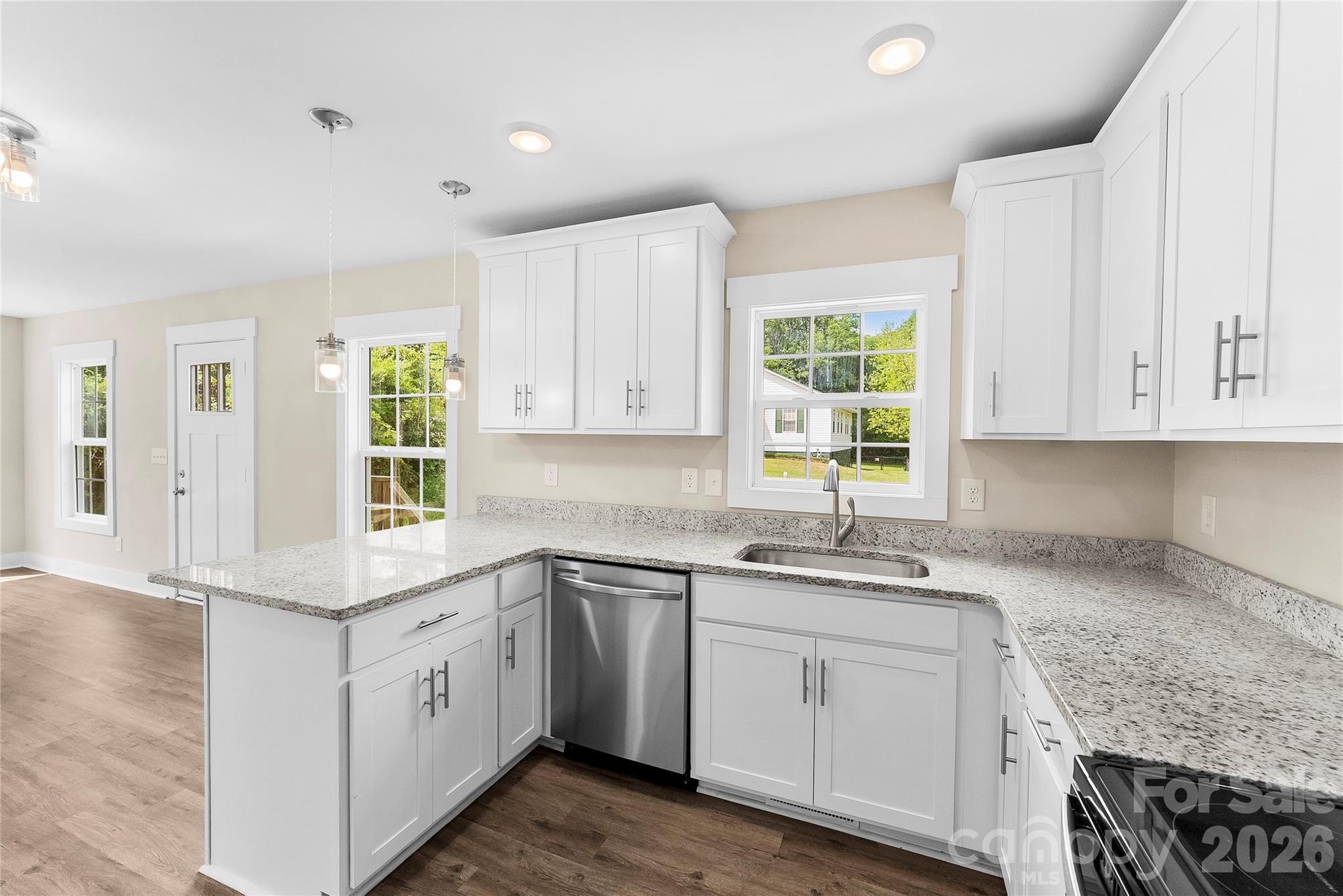 1511 Hollyleaf Avenue