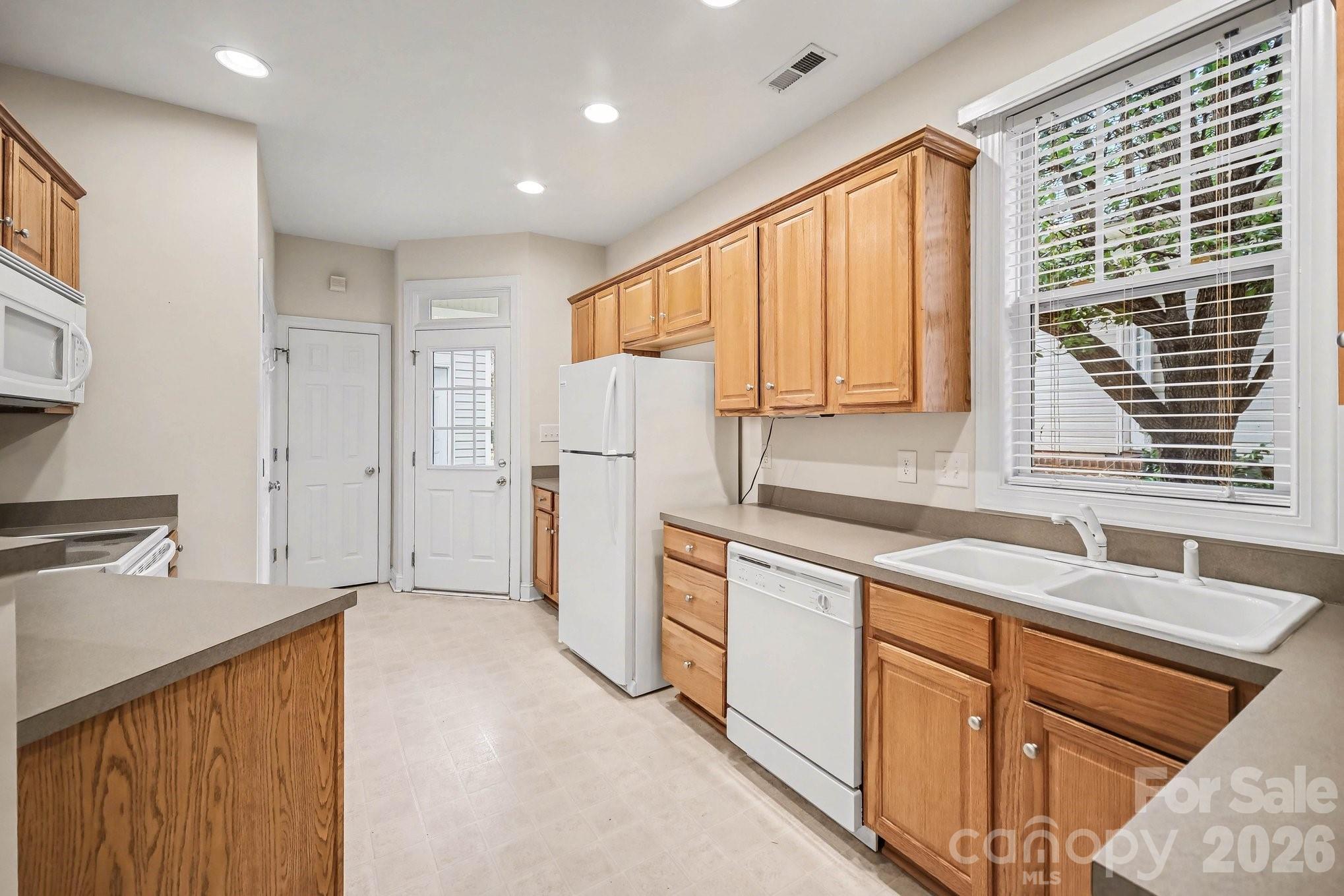 Chestnut Oaks - Residential