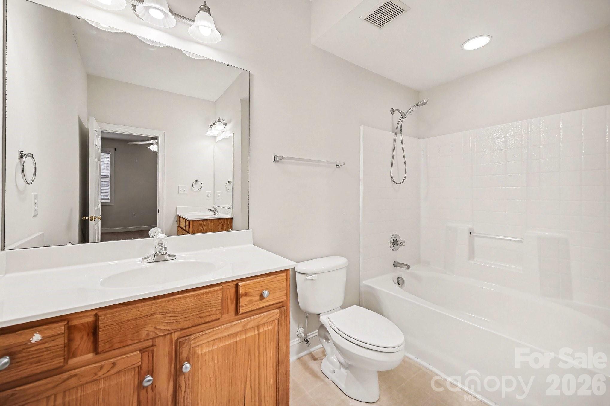 Chestnut Oaks - Residential