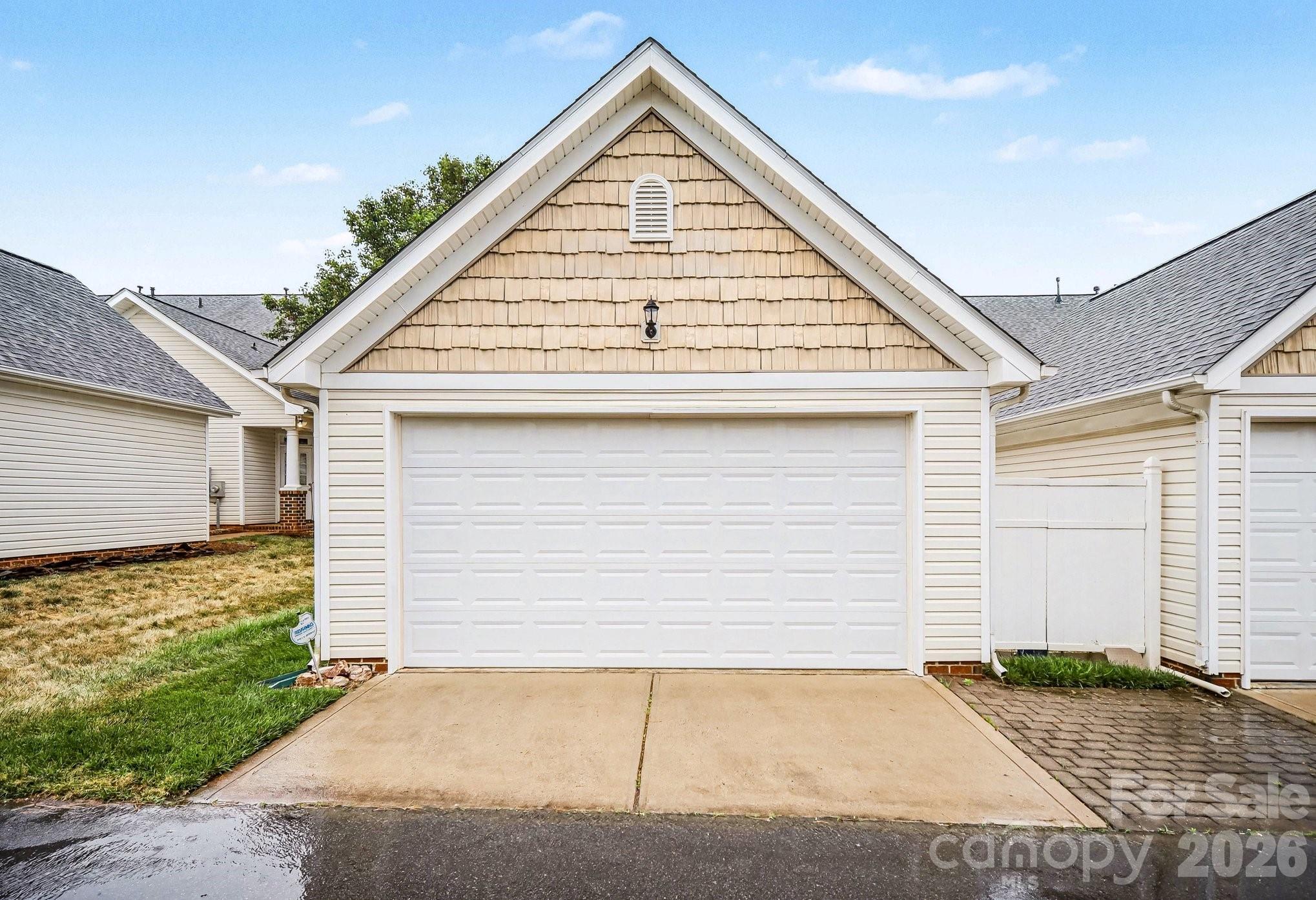 Chestnut Oaks - Residential