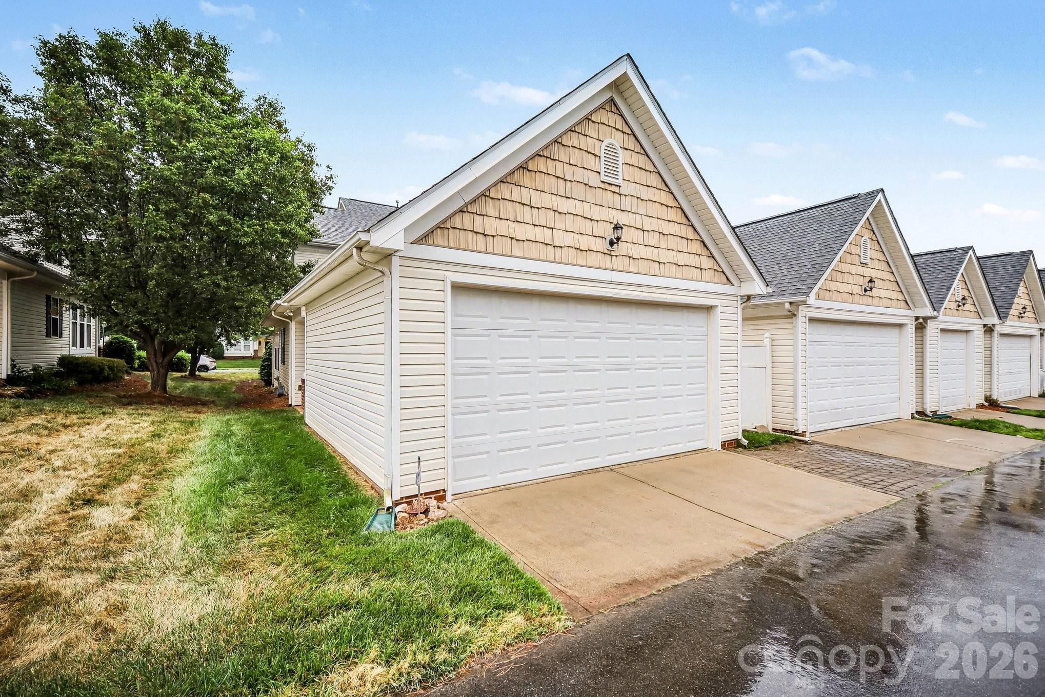 Chestnut Oaks - Residential