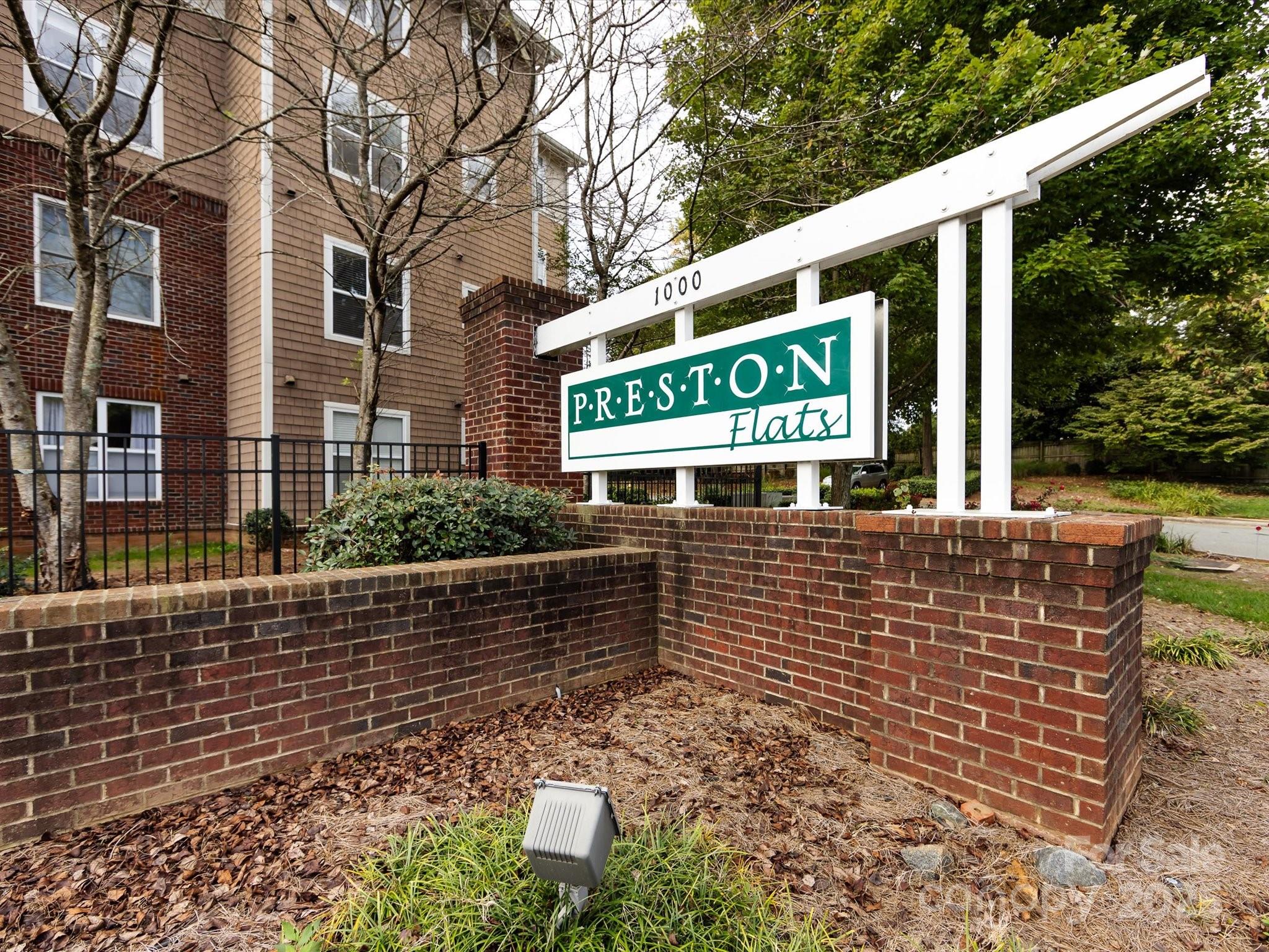 1000 E Woodlawn Road 216