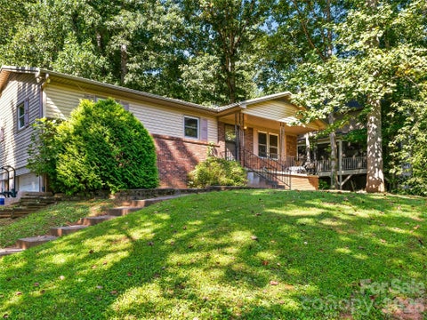 Photo of 28 Fairhaven Court, Asheville, NC 28803 (MLS # 4415928)