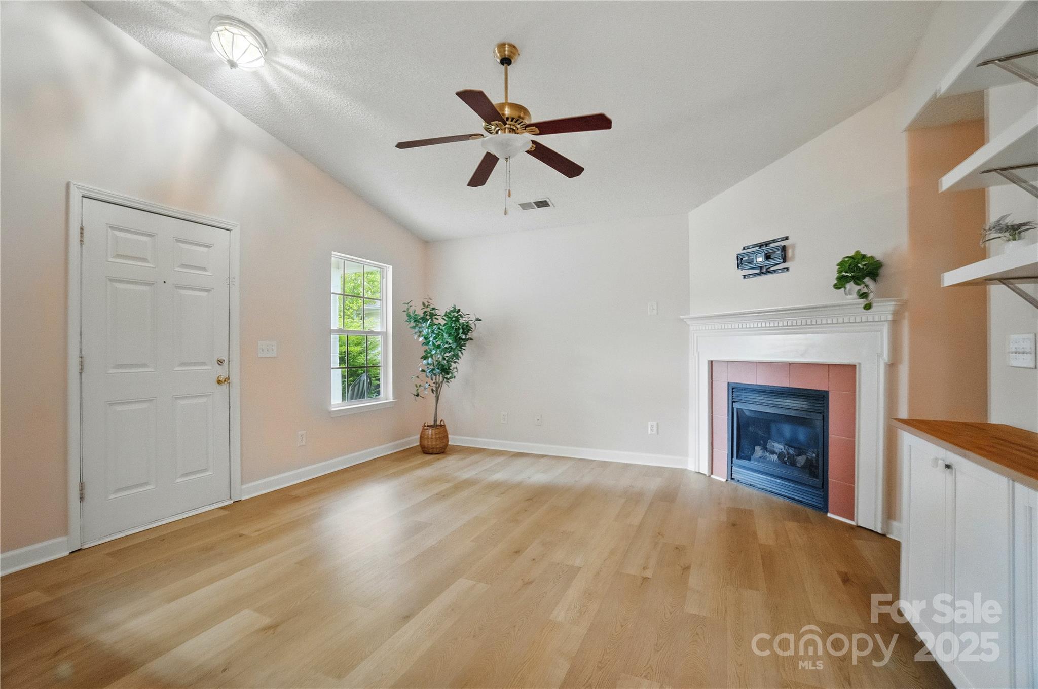 1162 Willet Drive