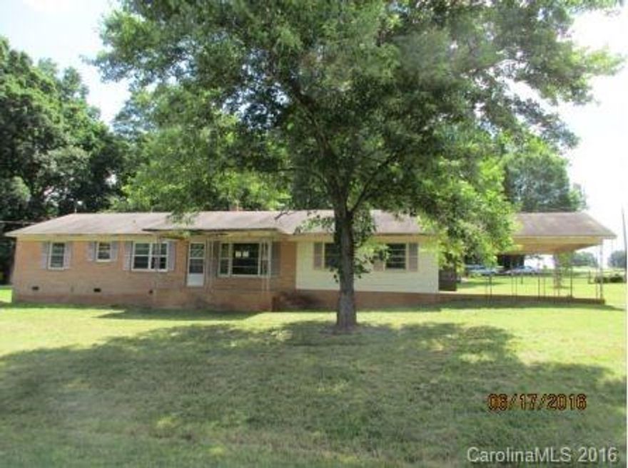 Time Limit Bid Property. 4.5% Buyer Premium chgd buyer at closing. No inspection contingencies accepted on TLB Properties. REO. Property sold As-Is w/o repair, warranty or Seller Disclosure. The Listing Broker & Seller assume no responsibility & make no guarantees as to the accuracy of info herein. Seller will accept cash or conventional offers only.