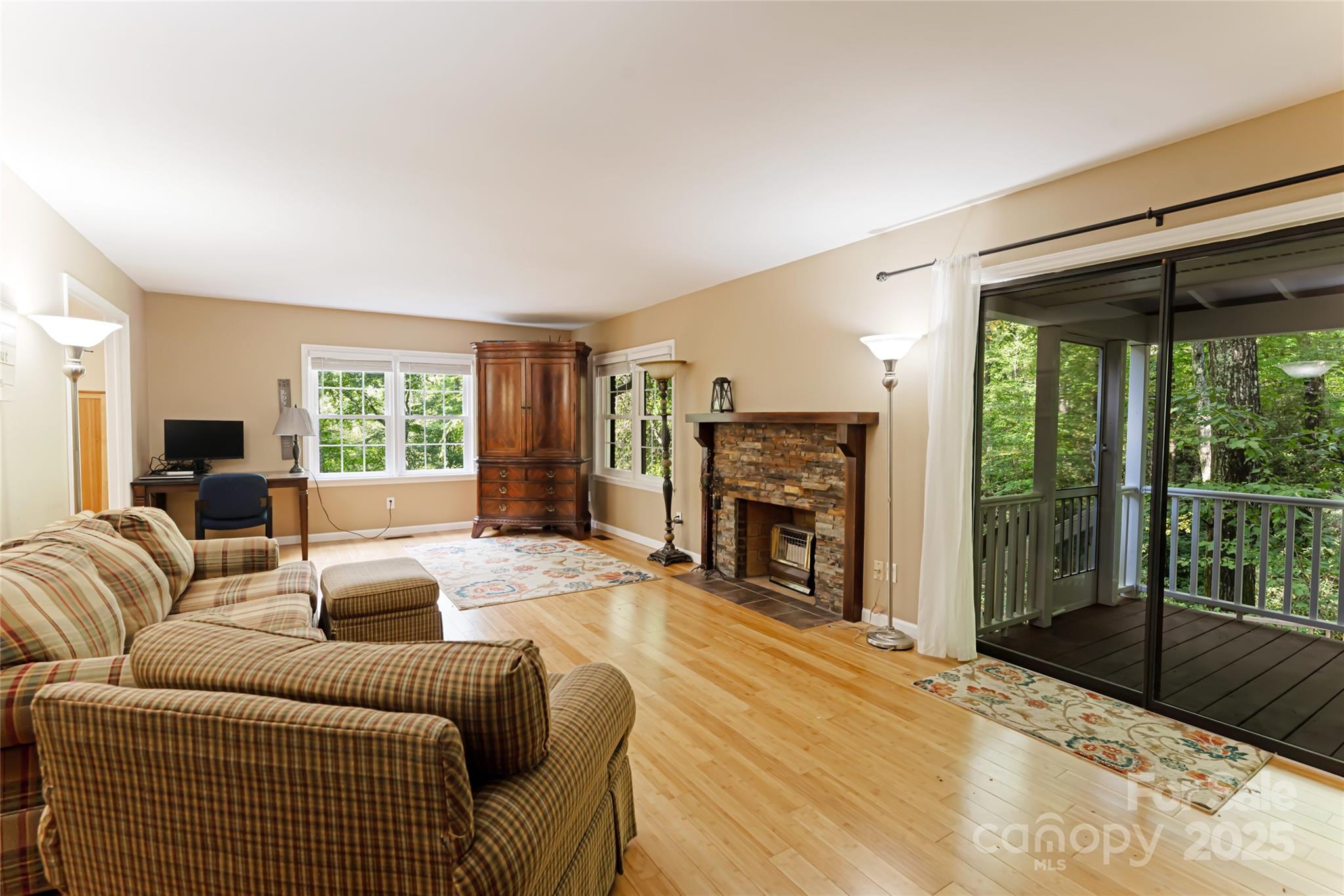 520 Oakwilde Drive