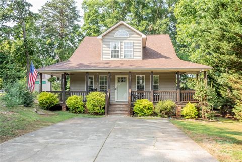 7691 Red Robin Trail Denver NC 28037