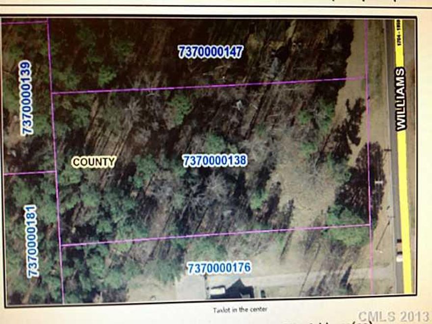 Great building lot for custom home in Olde Williamsburg subdivision.