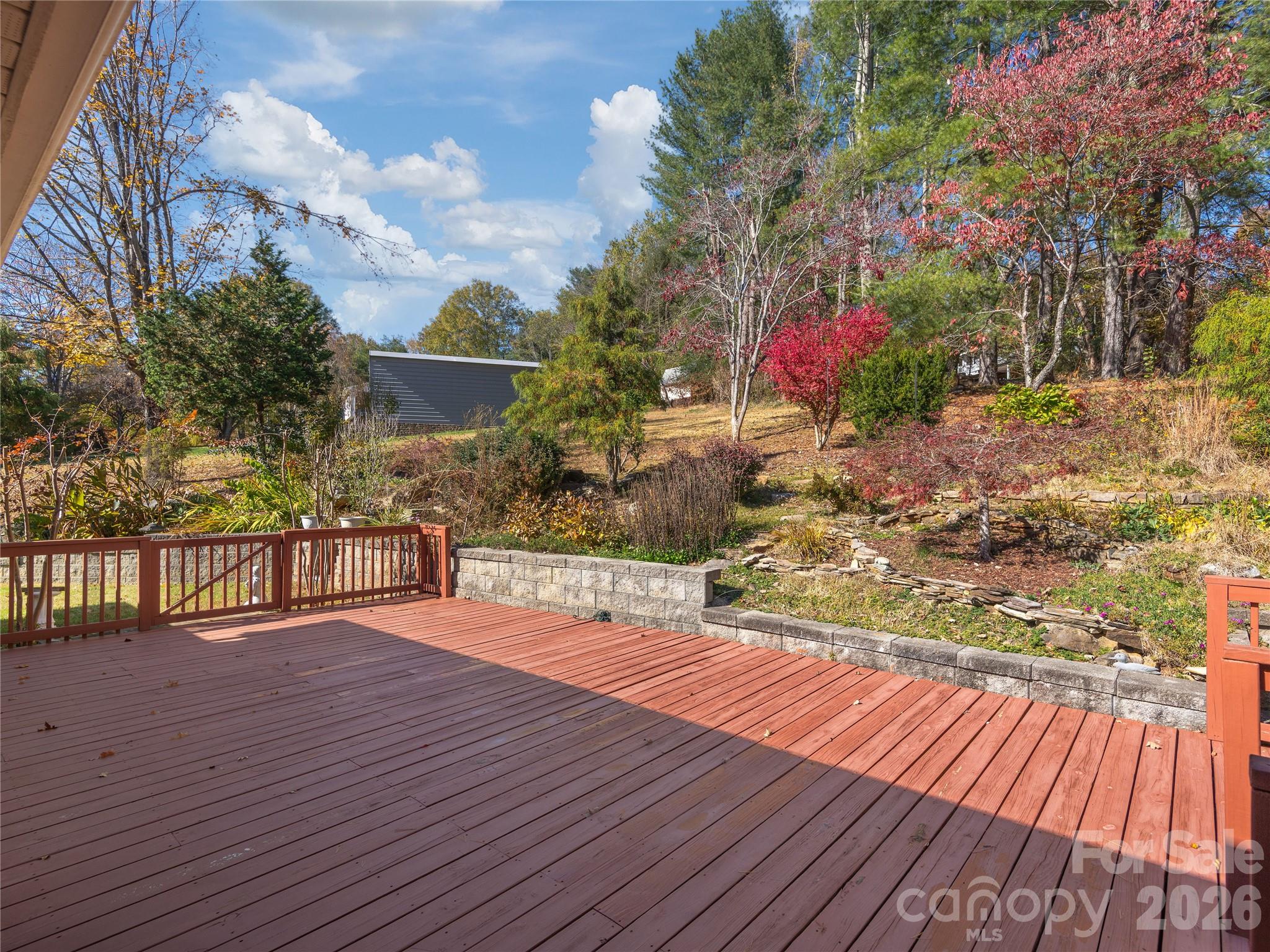 Twin Lakes - Residential