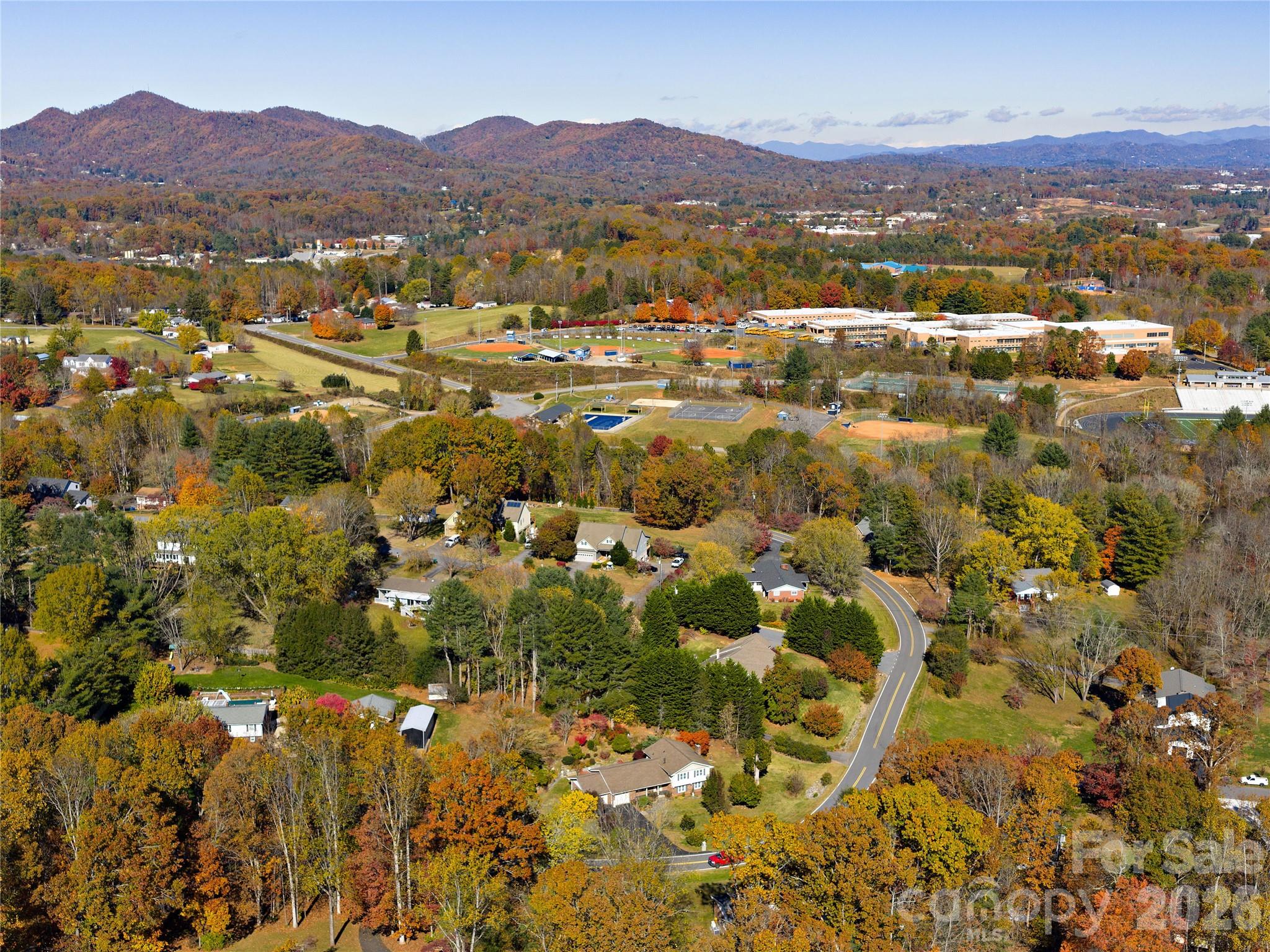 Twin Lakes - Residential