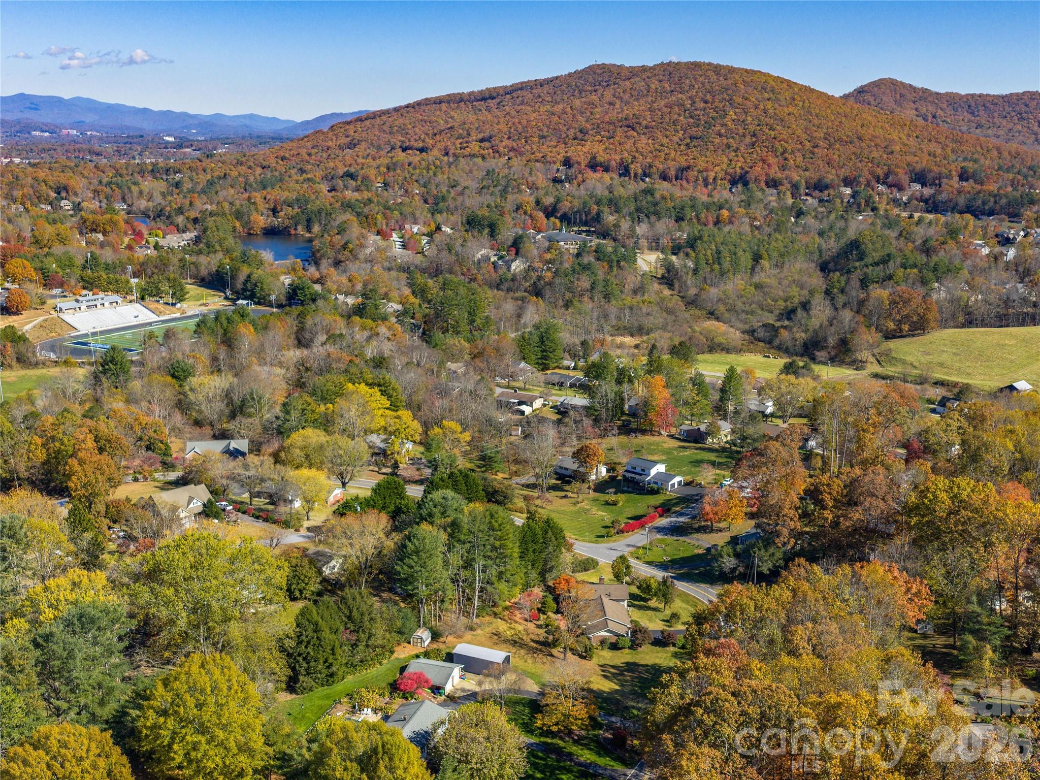 Twin Lakes - Residential