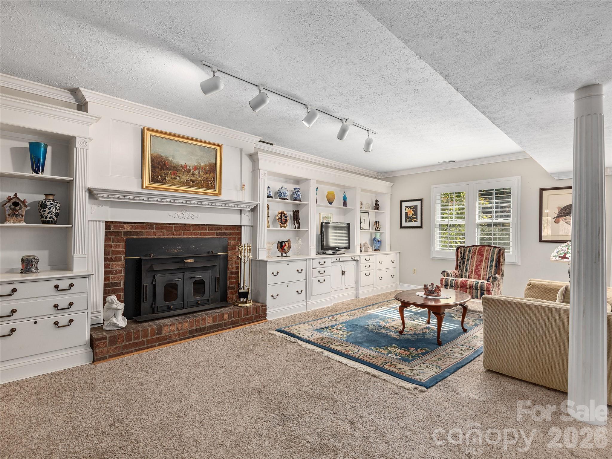 Twin Lakes - Residential