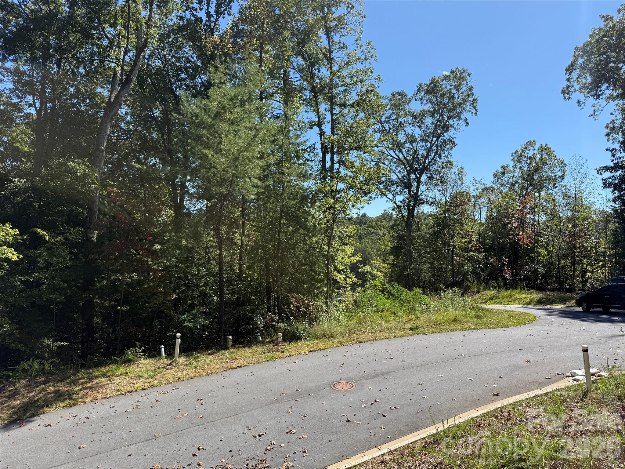 Asheville West - Land