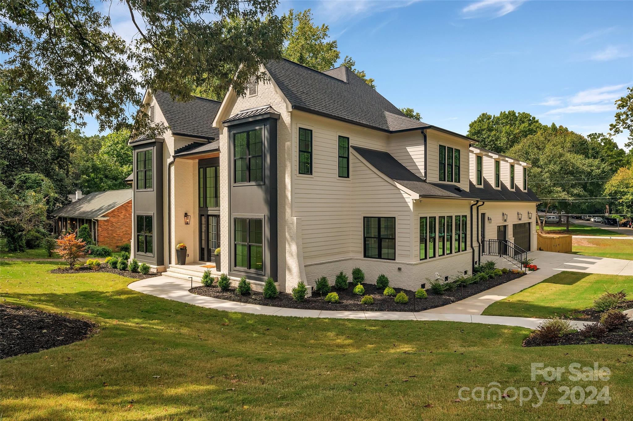 3500 Barclay Downs Drive