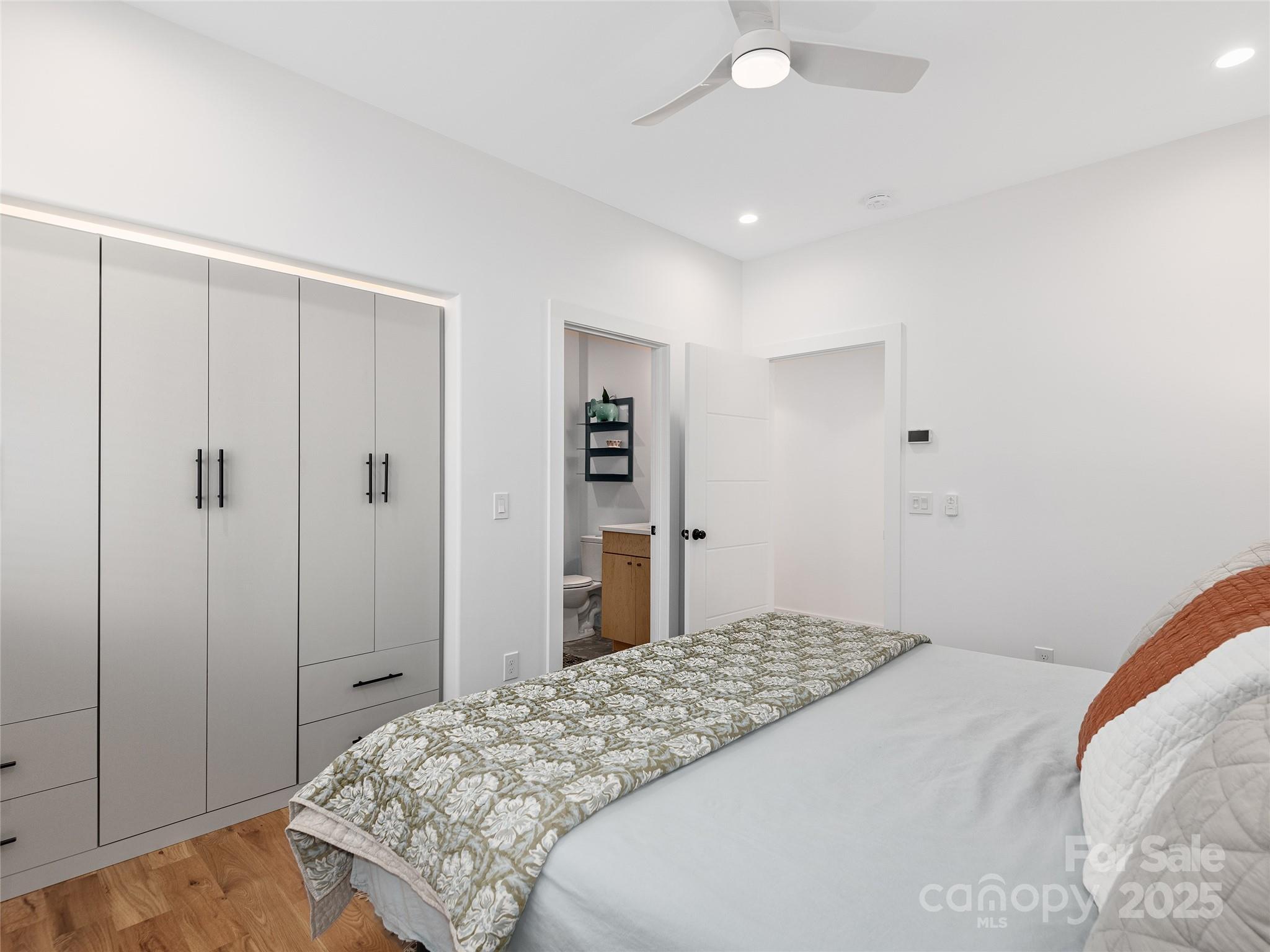 Chicken Hill - Residential