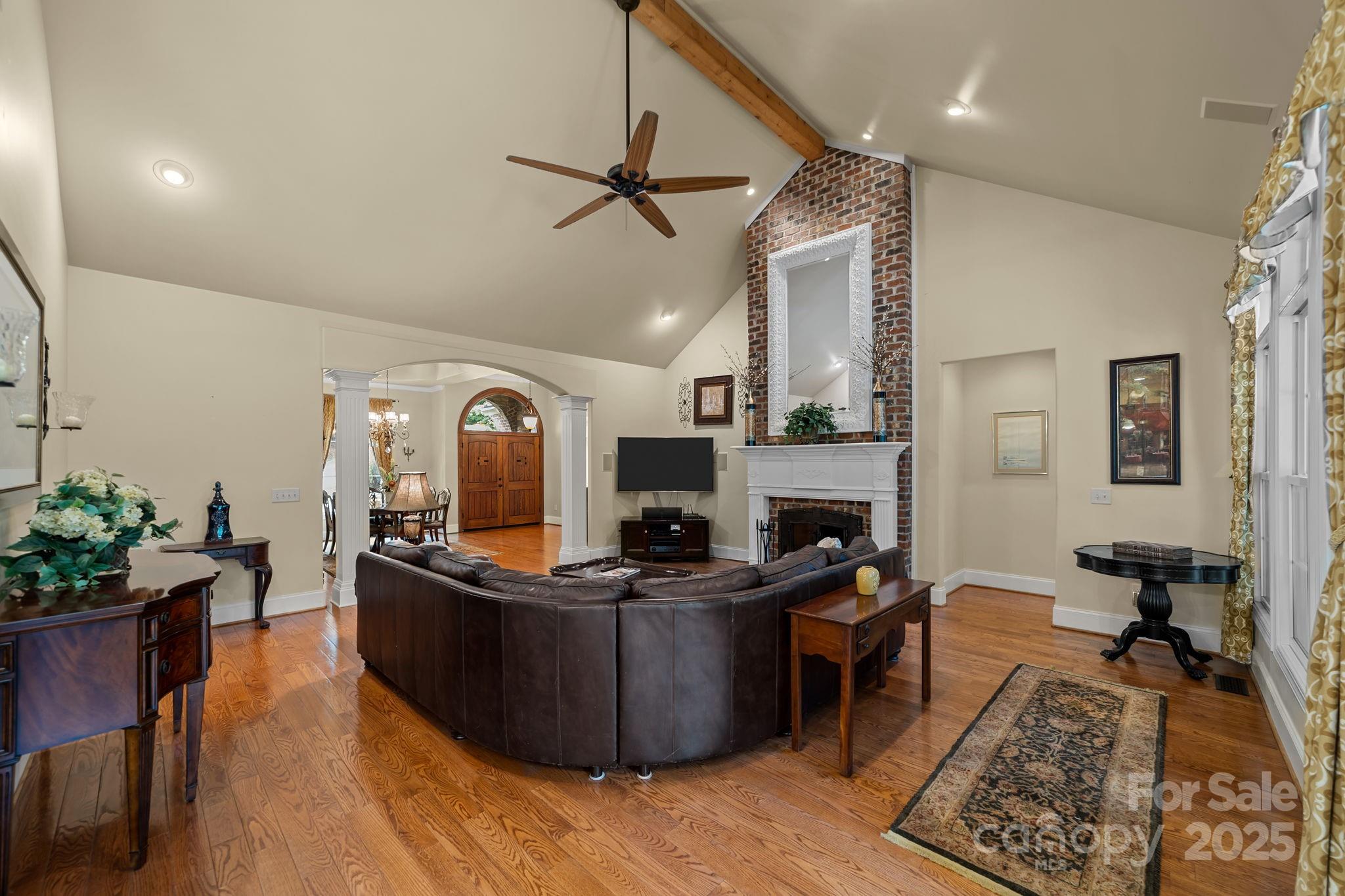 4364 Hager Mountain Lane