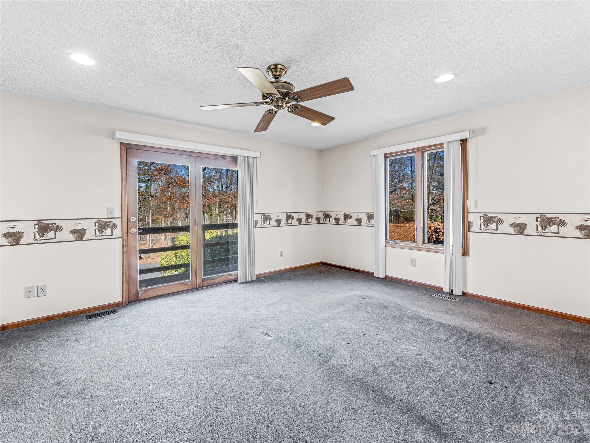 Foxwood Hills - Residential