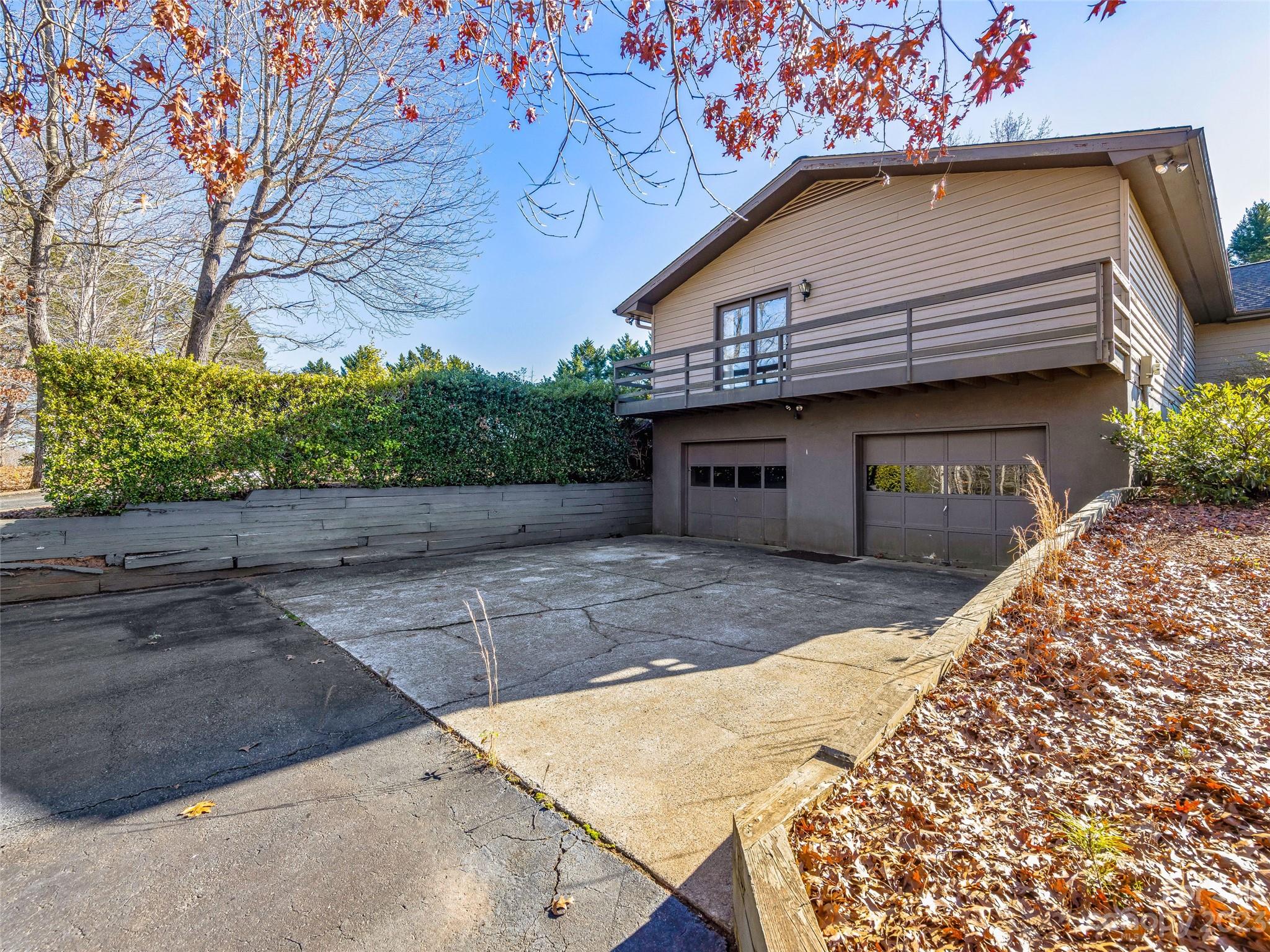 Foxwood Hills - Residential