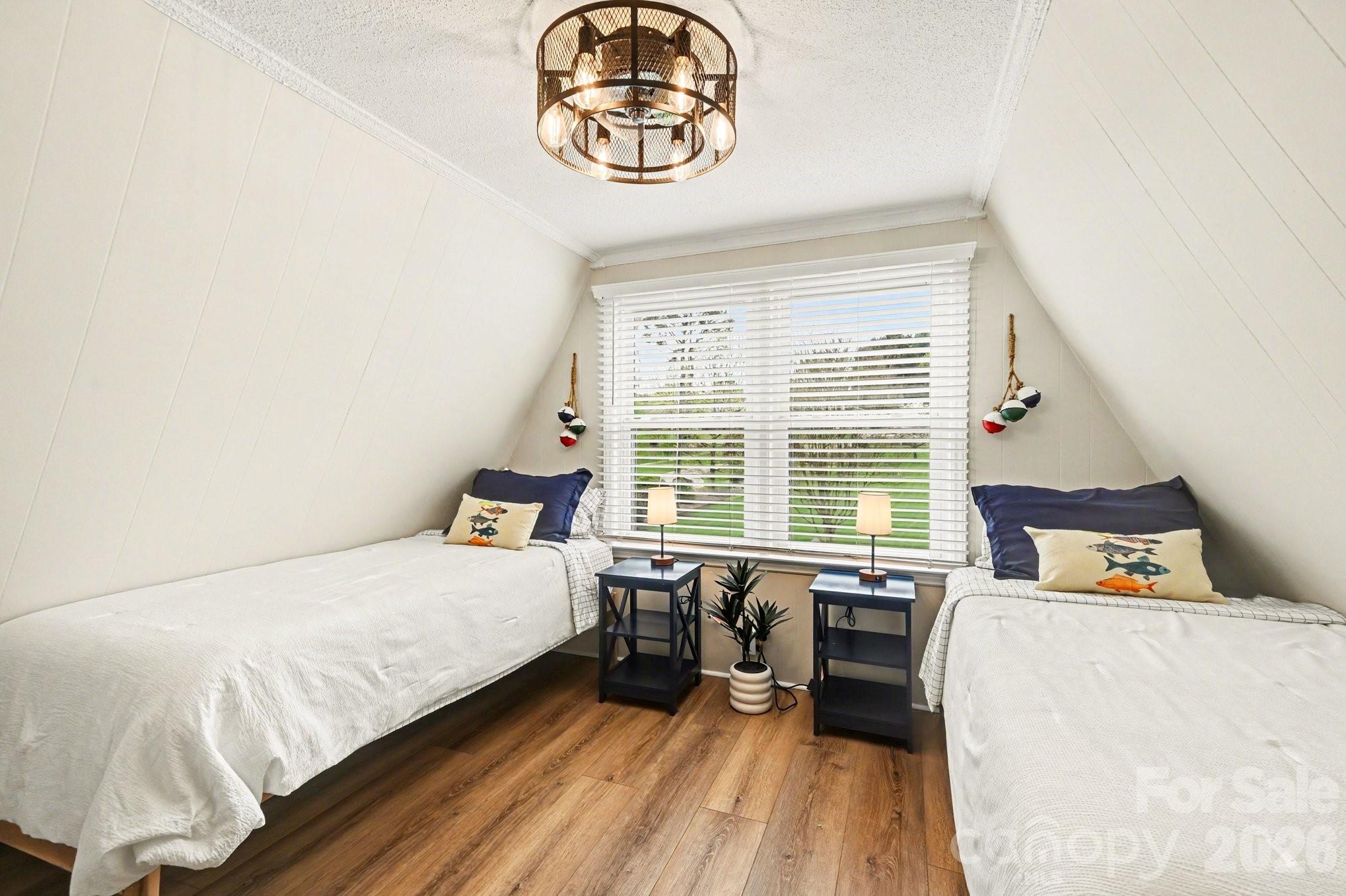 Lake Norman Bonanza - Residential