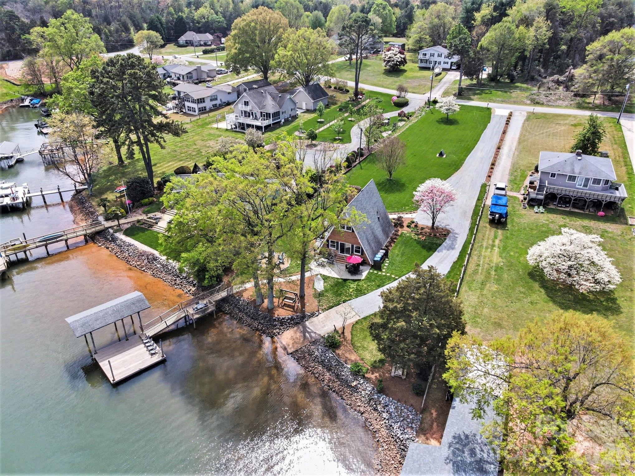 Lake Norman Bonanza - Residential