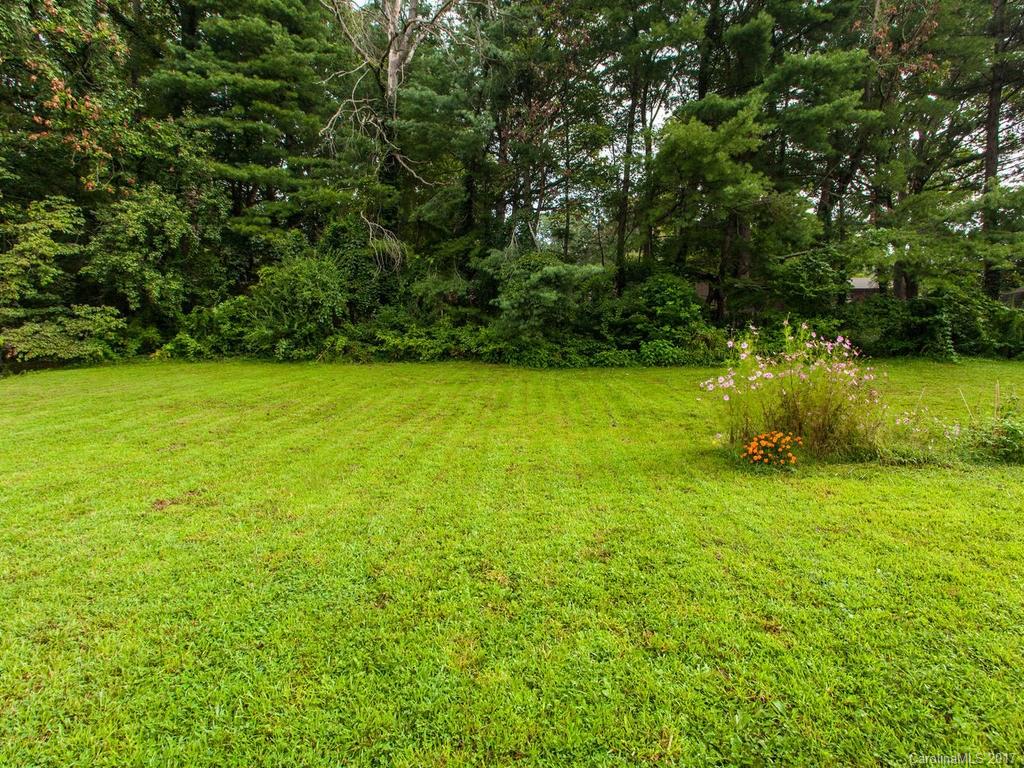 Royal Pines - Residential