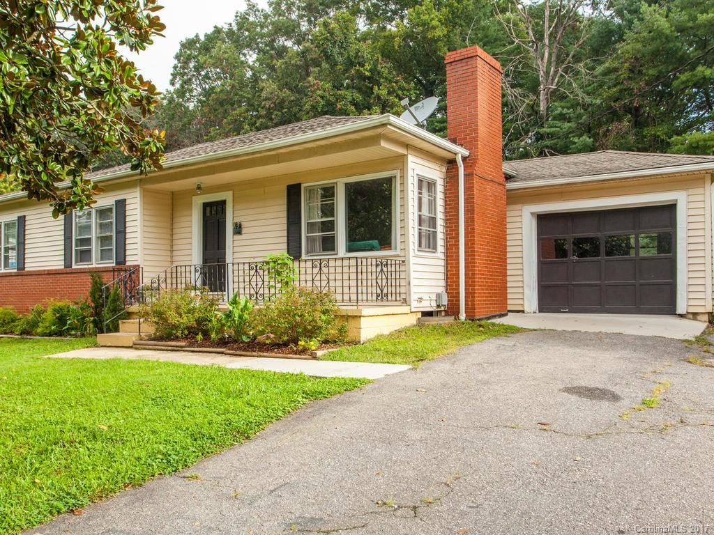 Royal Pines - Residential