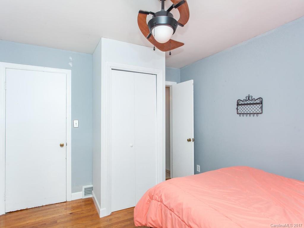 Royal Pines - Residential