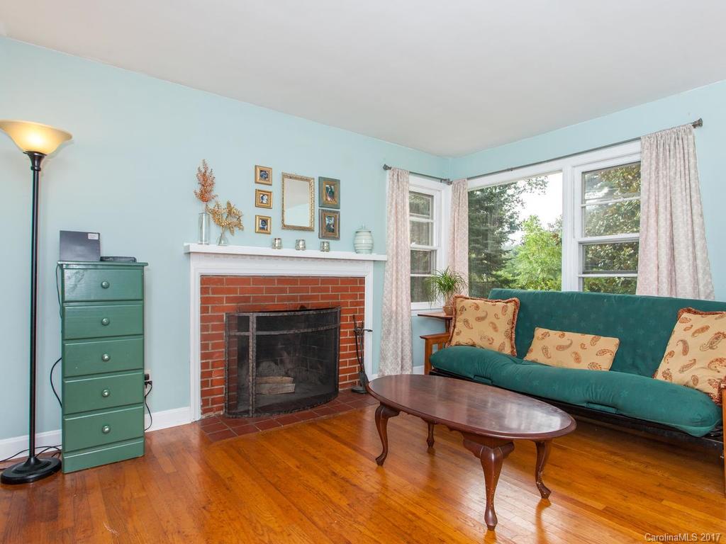 Royal Pines - Residential