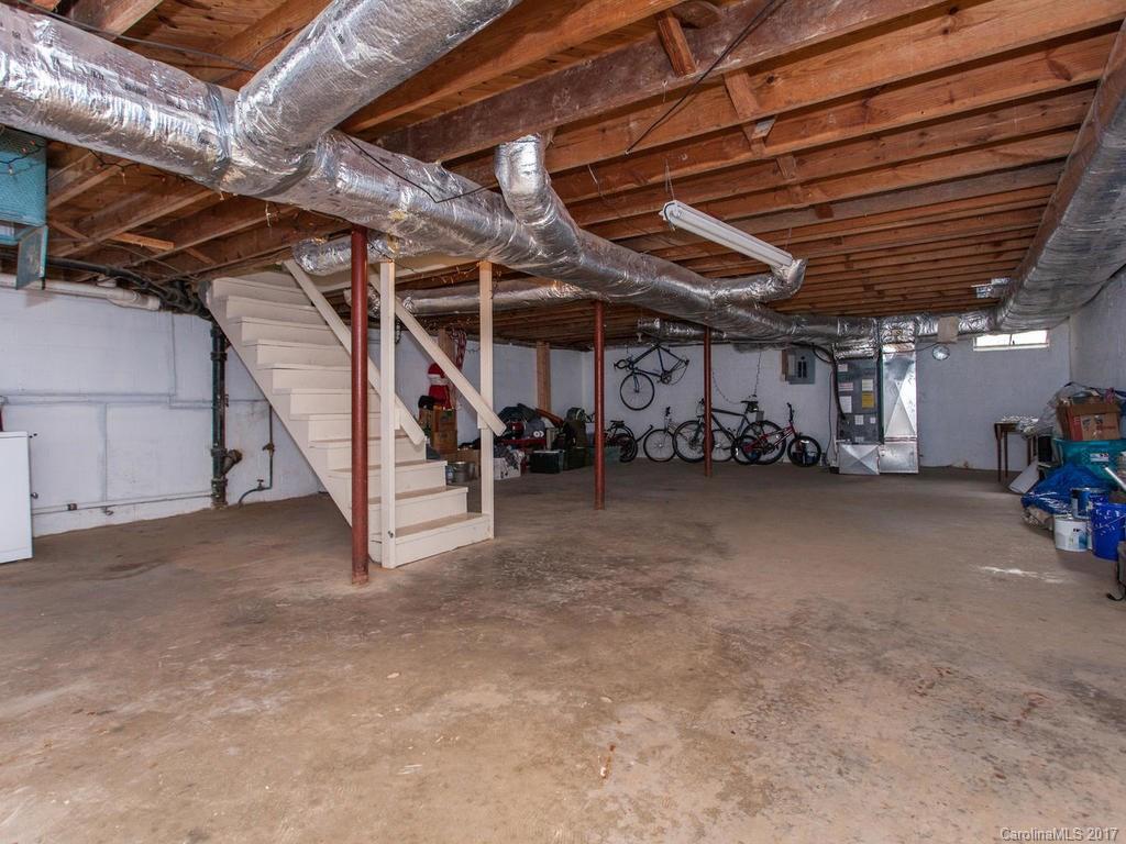 Royal Pines - Residential