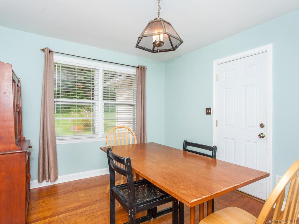 Royal Pines - Residential