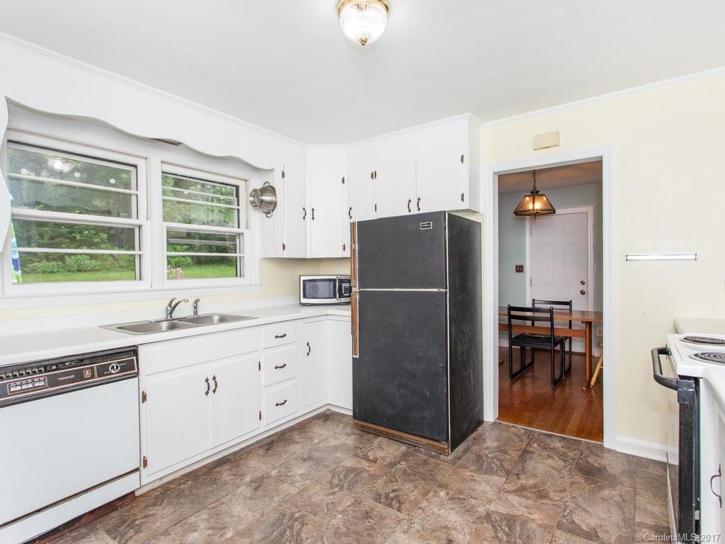 Royal Pines - Residential