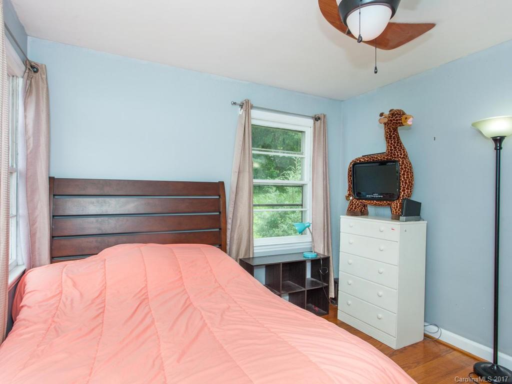 Royal Pines - Residential