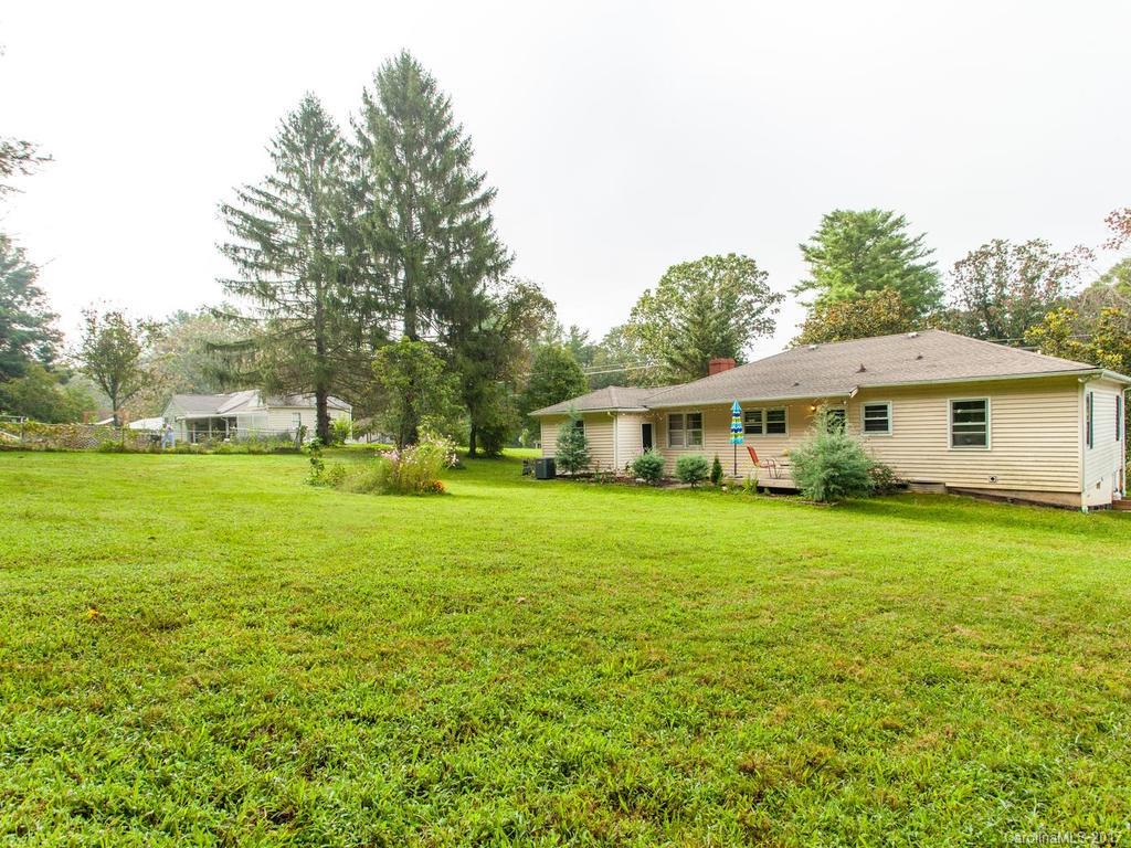 Royal Pines - Residential