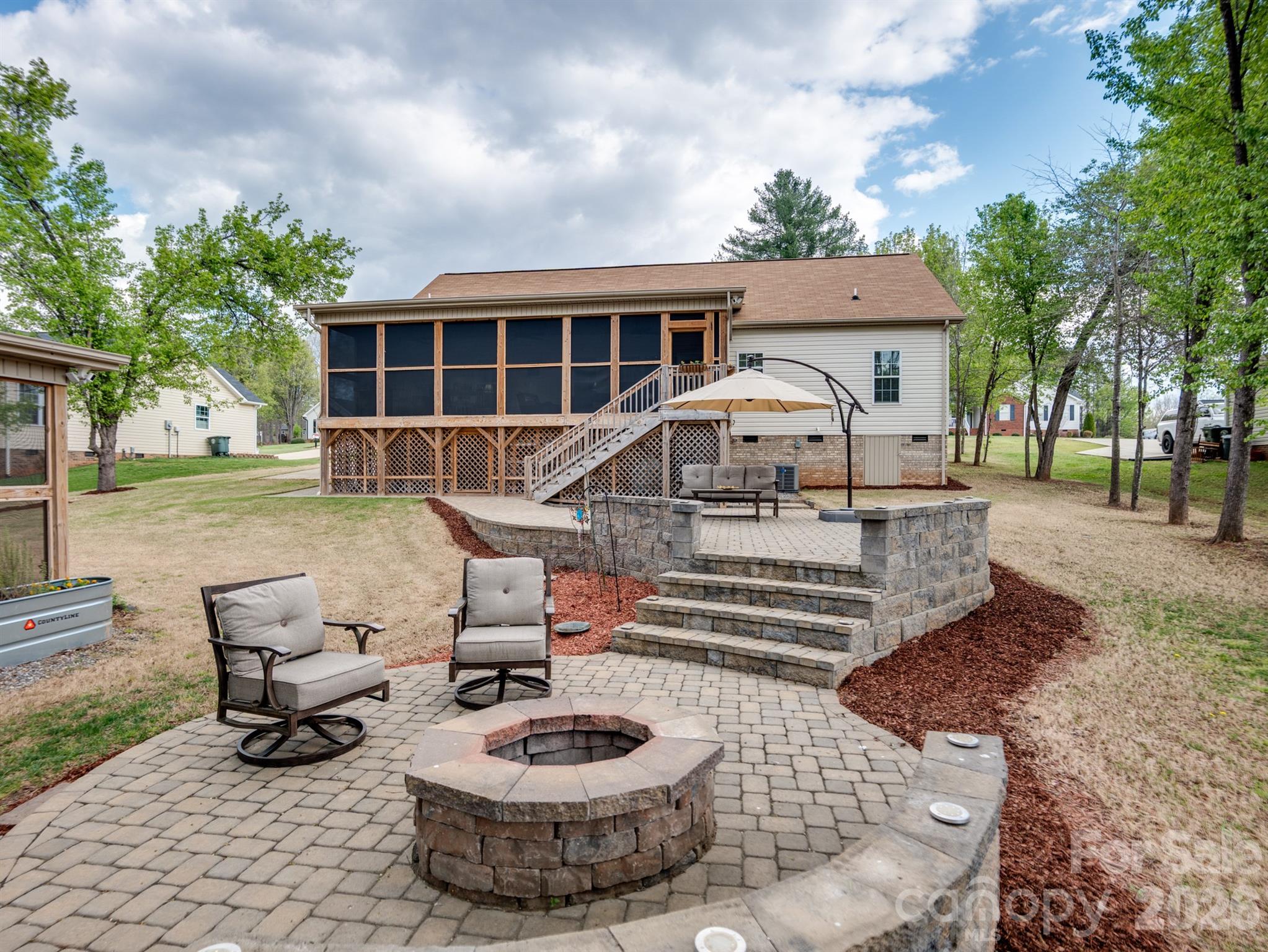 South Lakes - Residential