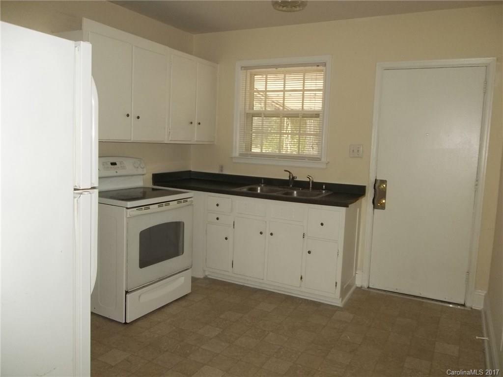 Unknown - Residential Lease