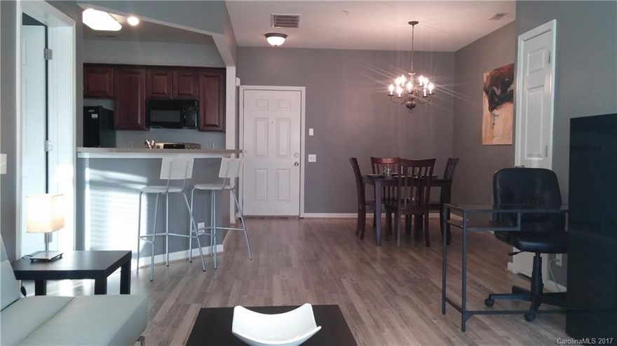 This is one of a kind 2 Bedroom/ 2 Bath unit located in South Park upgraded with tile and hardwood floors. Unit is on last floor or elevator building. Unit is available for short term lease. Unit can be empty, furnished, and with utilities if needed. Rental amounts will vary depending of lease terms. $1400 is for a vacant unit where tenant pays for all utilities. Furnished options available and also with some or all utilities available at different rates. Call for more information.