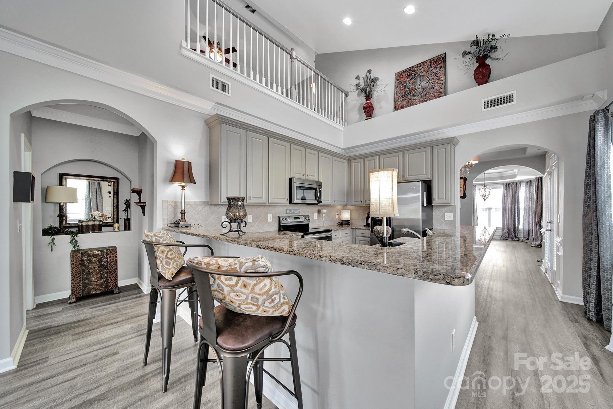 Lake Shore On Lake Wylie - Residential