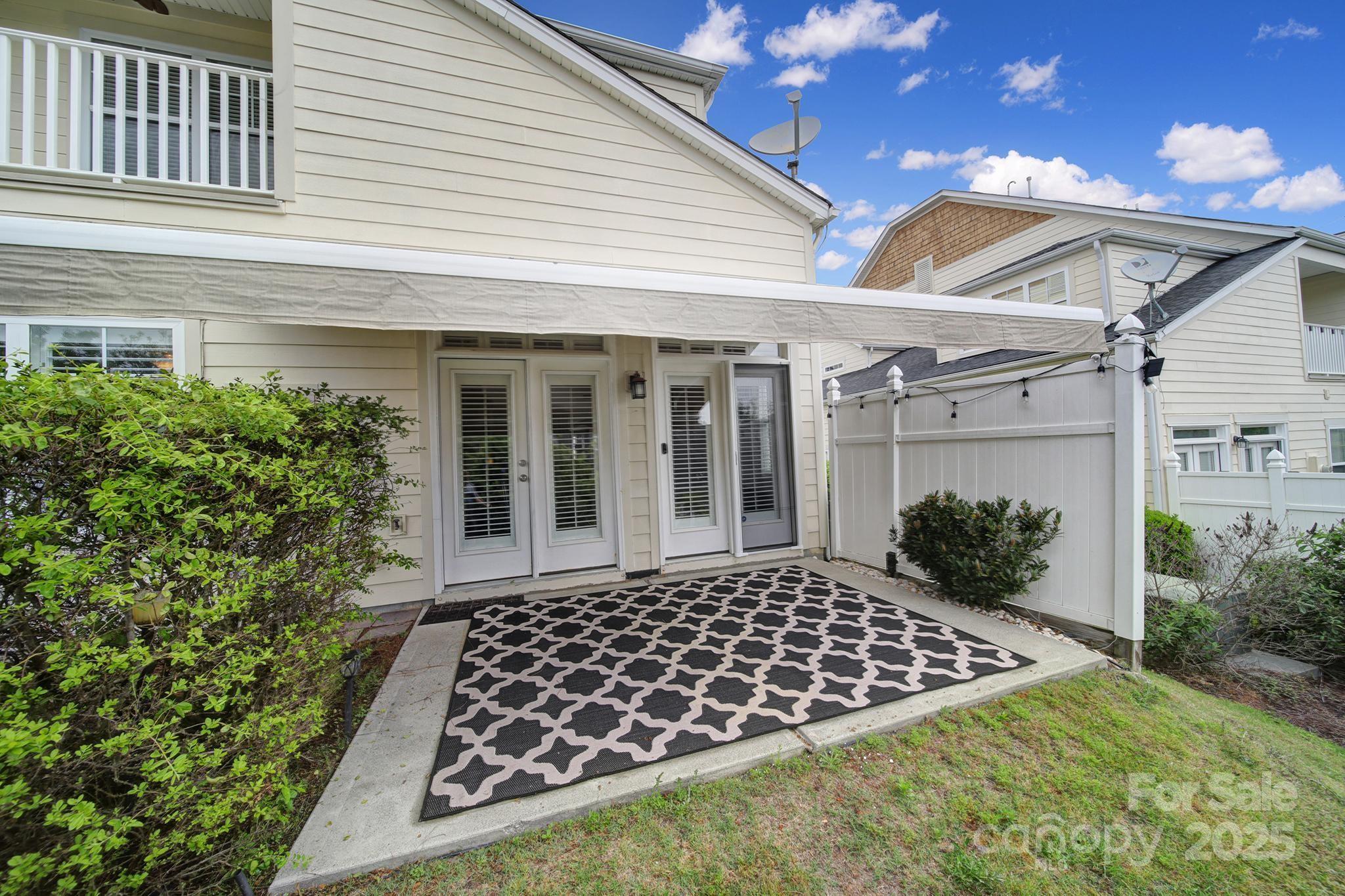 Lake Shore On Lake Wylie - Residential